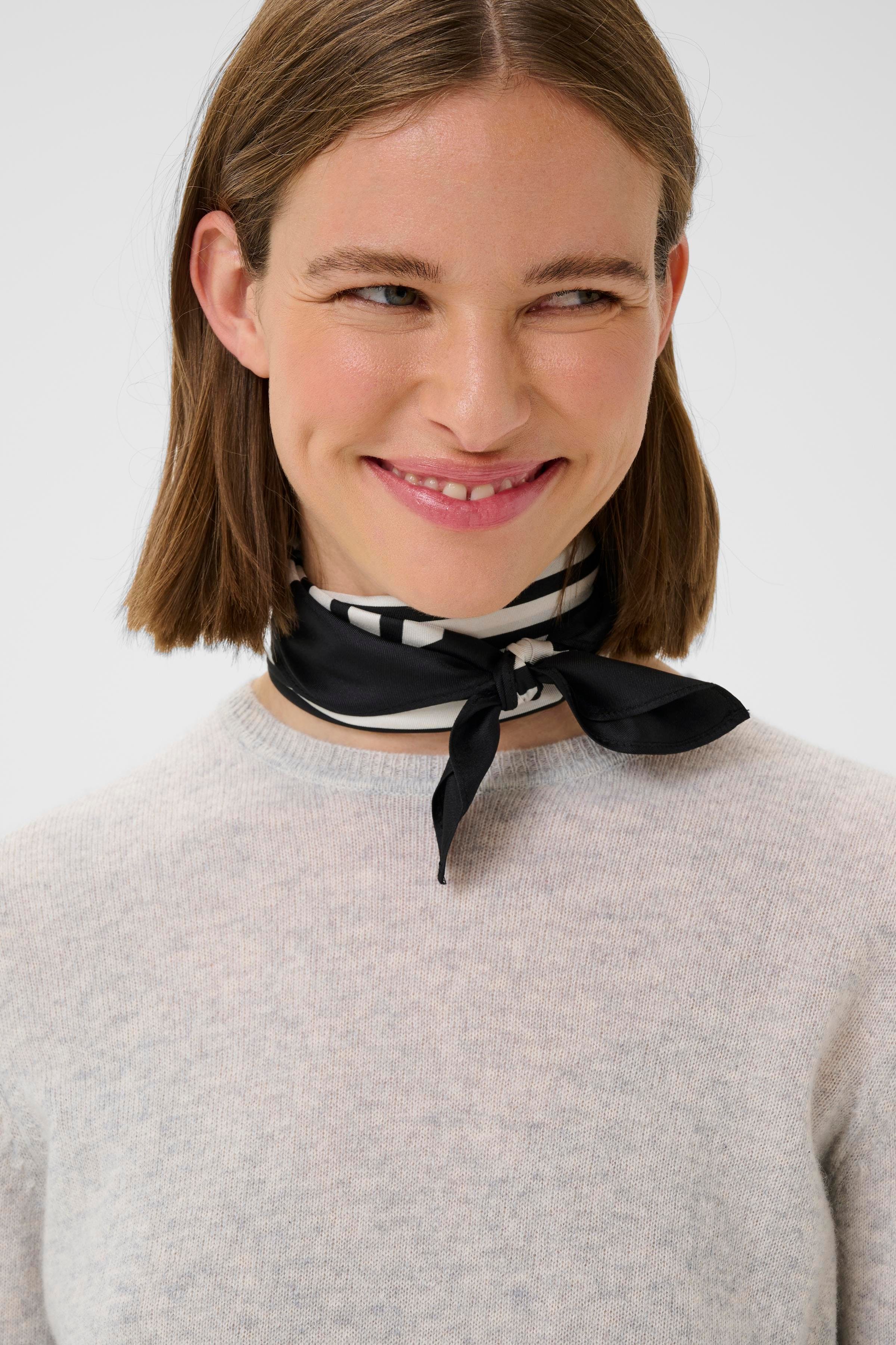 RafiqIW Sjaal LOOKBOOK DETAIL 30107632-301284