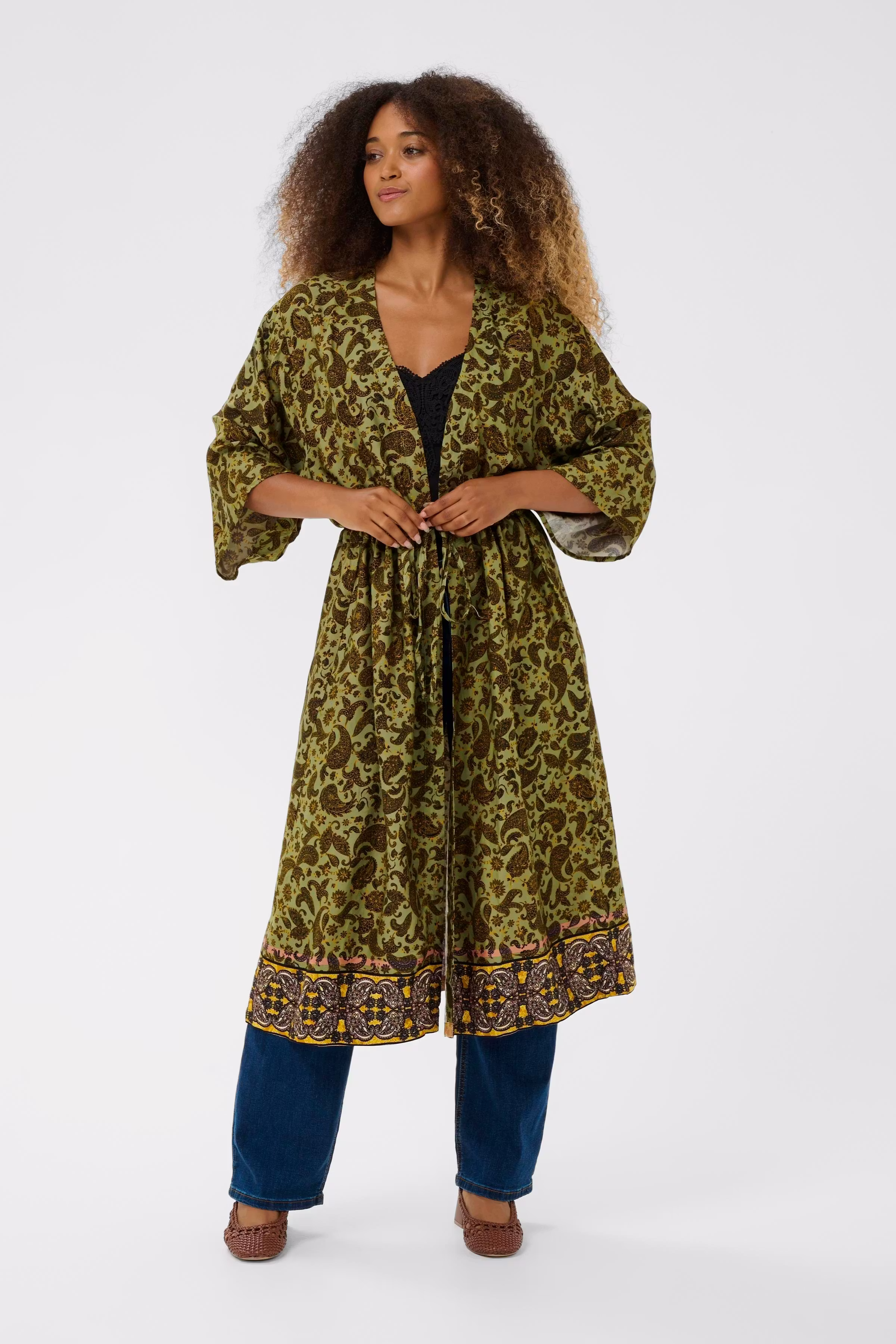 EmmeliaCR Kimono LOOKBOOK FRONT 10606778-100172