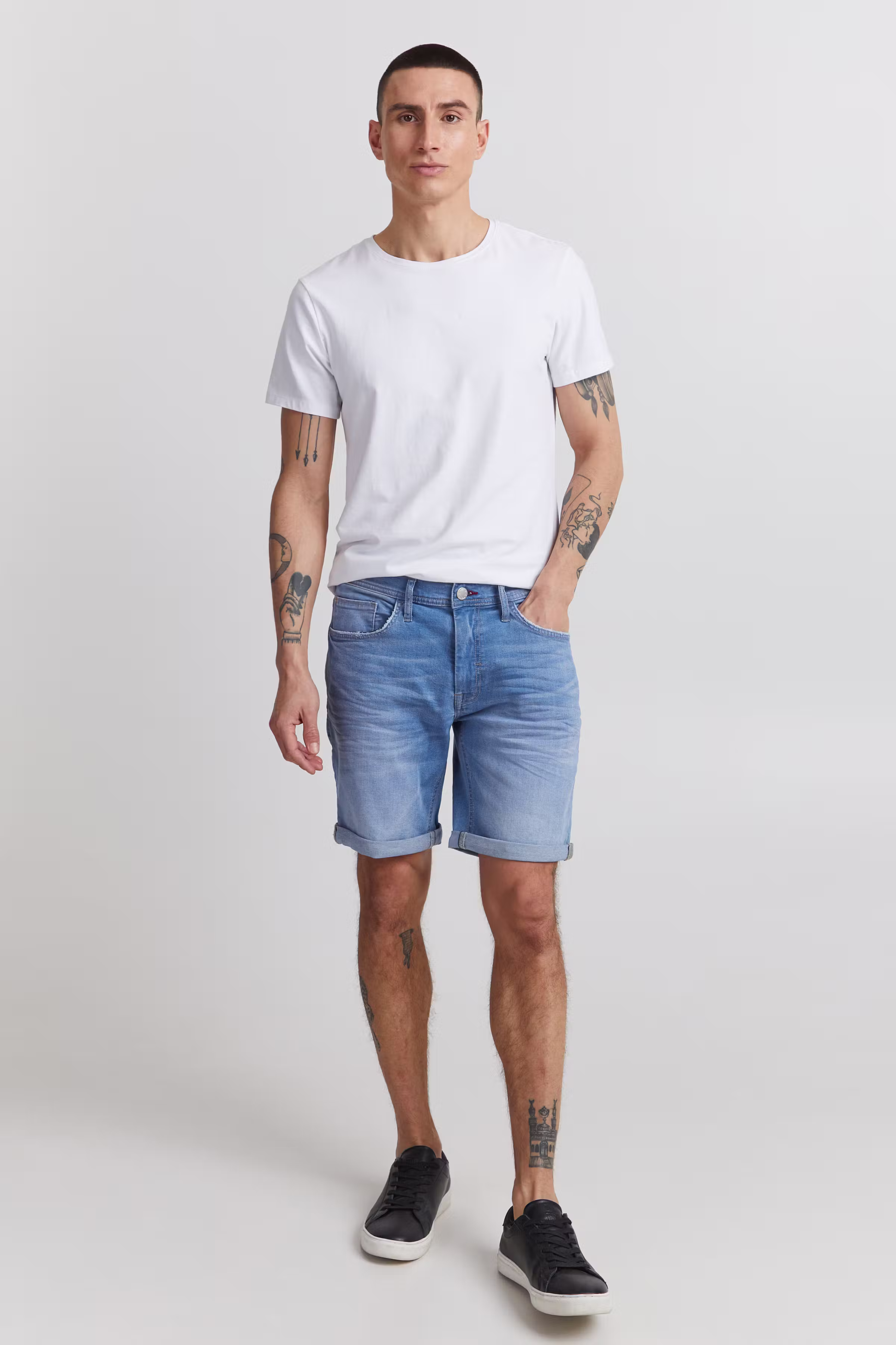 Jeansshorts LOOKBOOK FRONT 20713326-200289