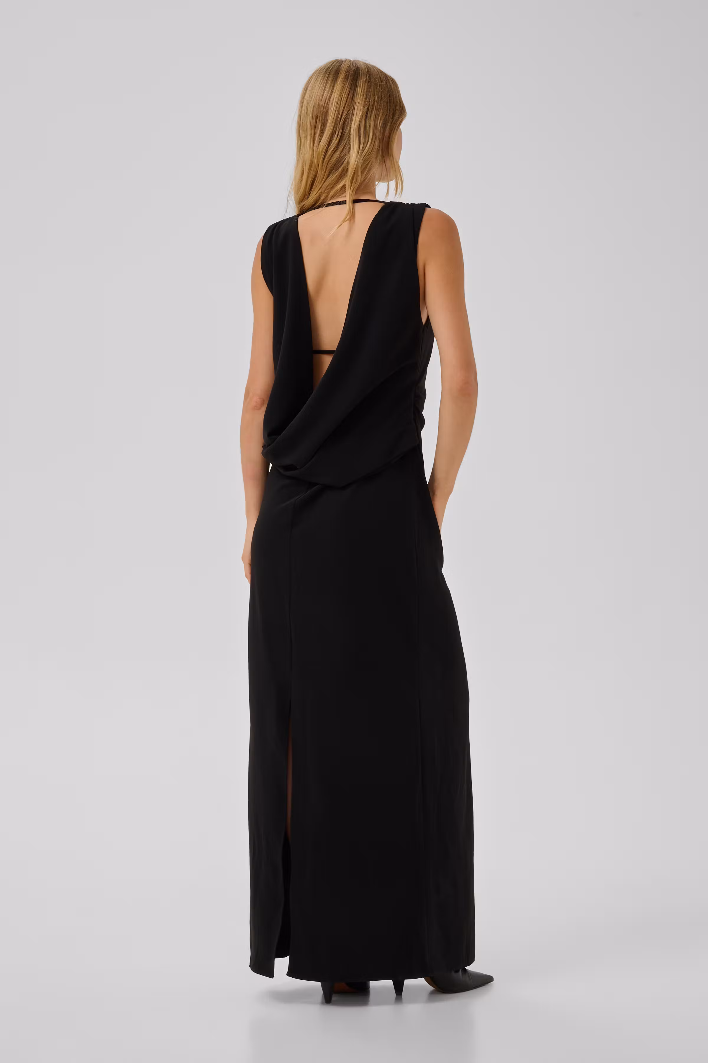 MWMille Kleid mit tiefem Rückenausschnitt LOOKBOOK BACK 10705777-100031