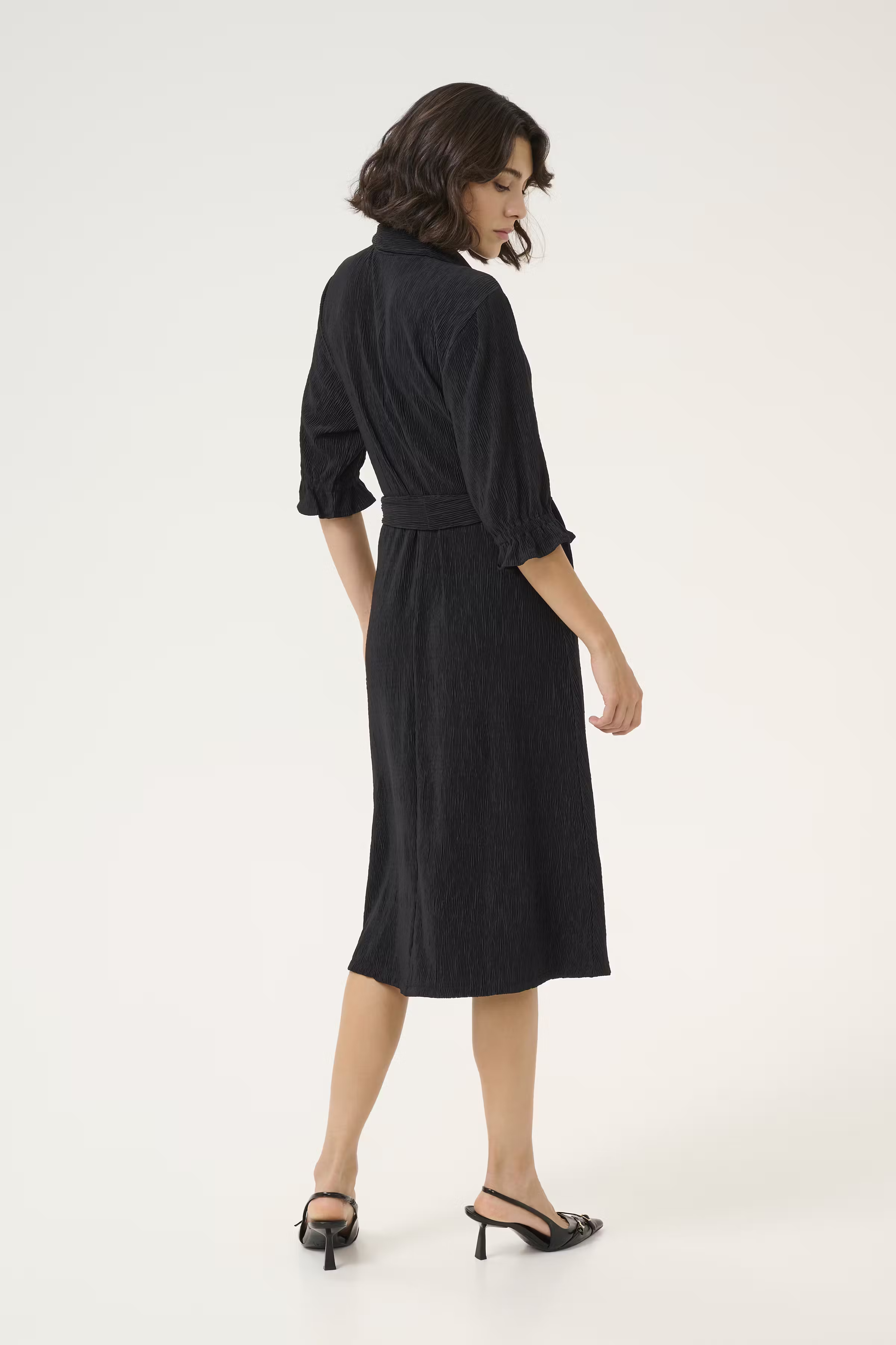 KAiben Kleid LOOKBOOK BACK 10509804-100121