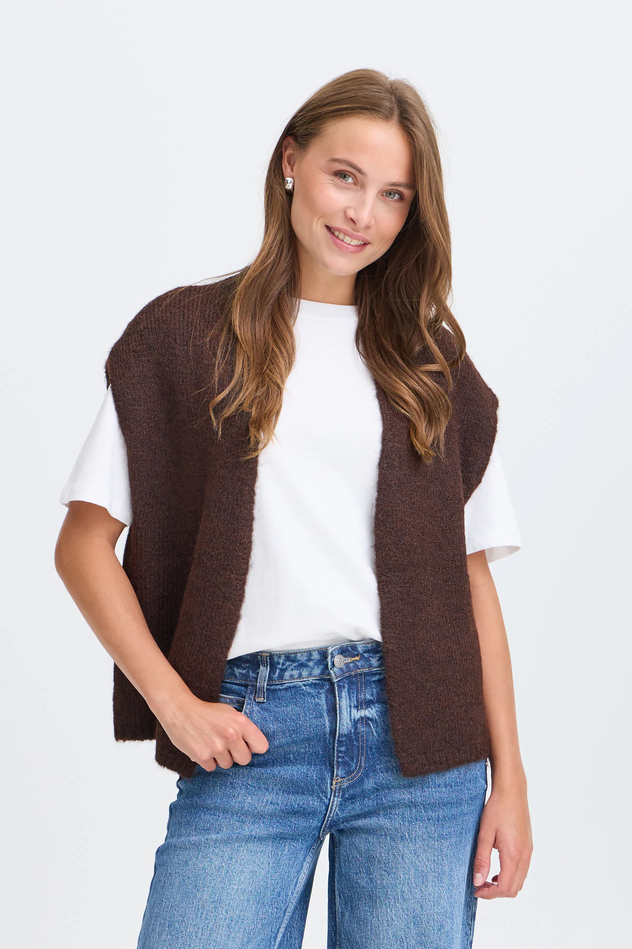 BYMILLERS Strikket vest LOOKBOOK FRONT 20818615-191016