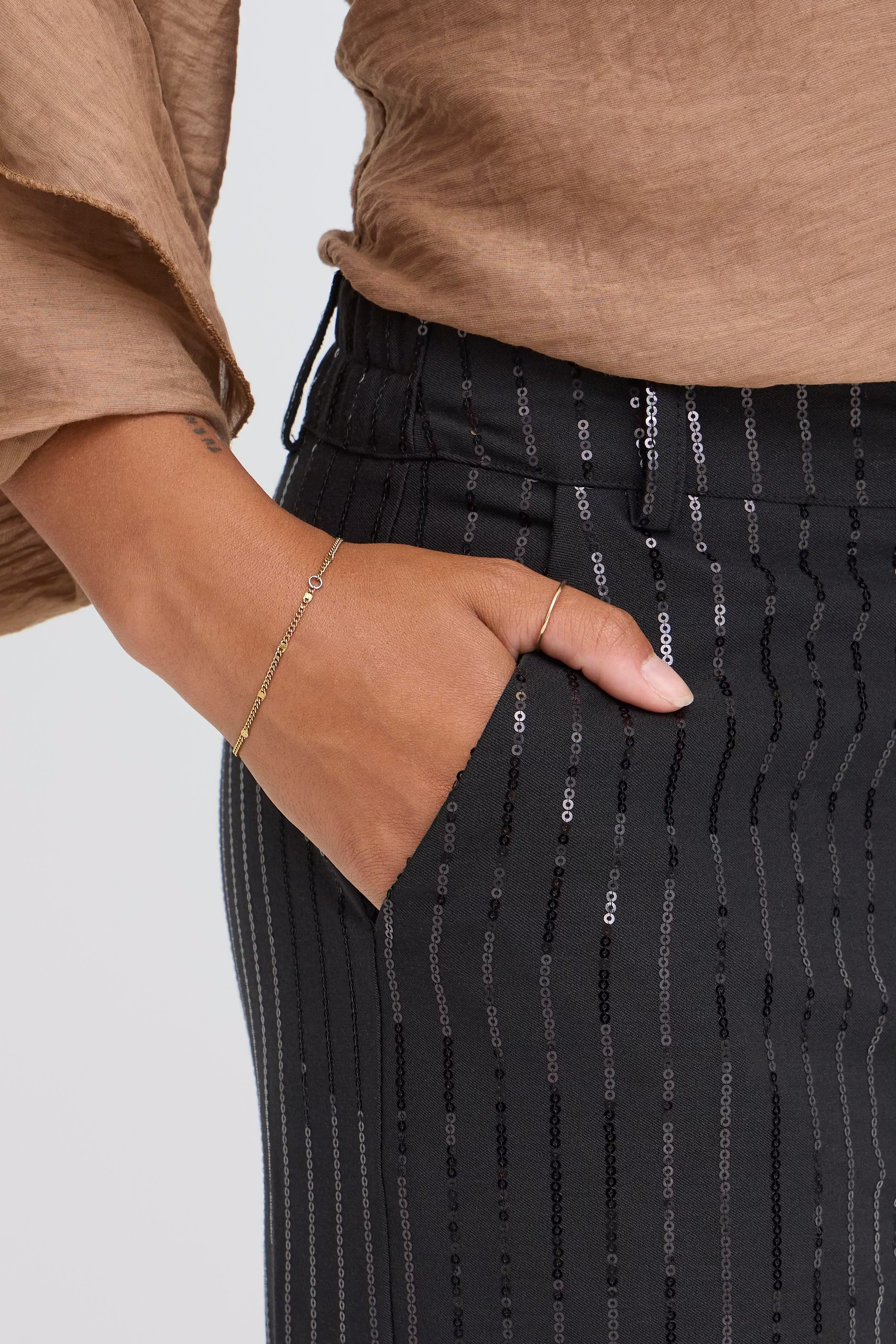 SBIVY Bukser LOOKBOOK DETAIL 22101121-190303