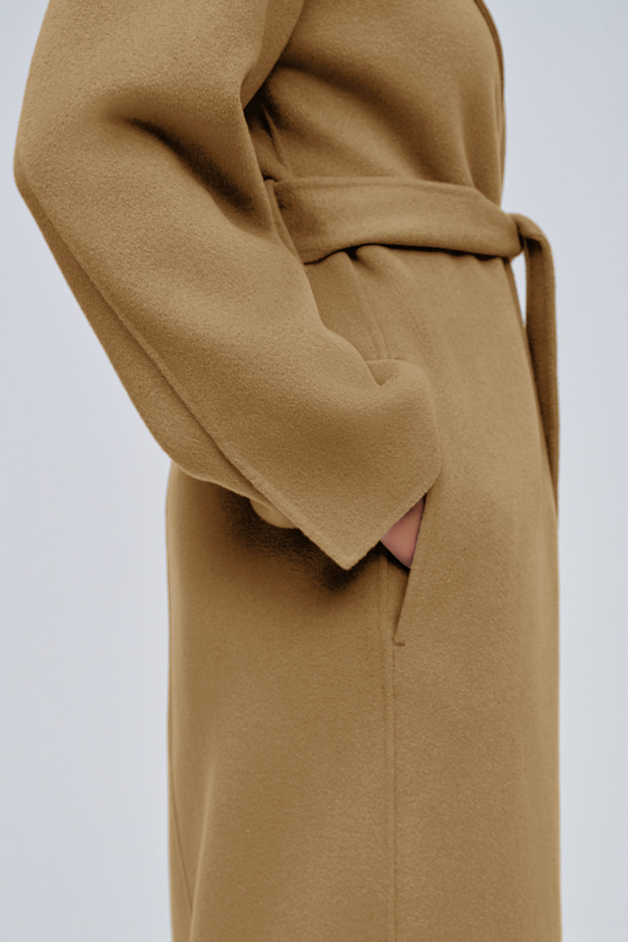 IOCelia Sue Coat LOOKBOOK FRONT 30600090-BE390