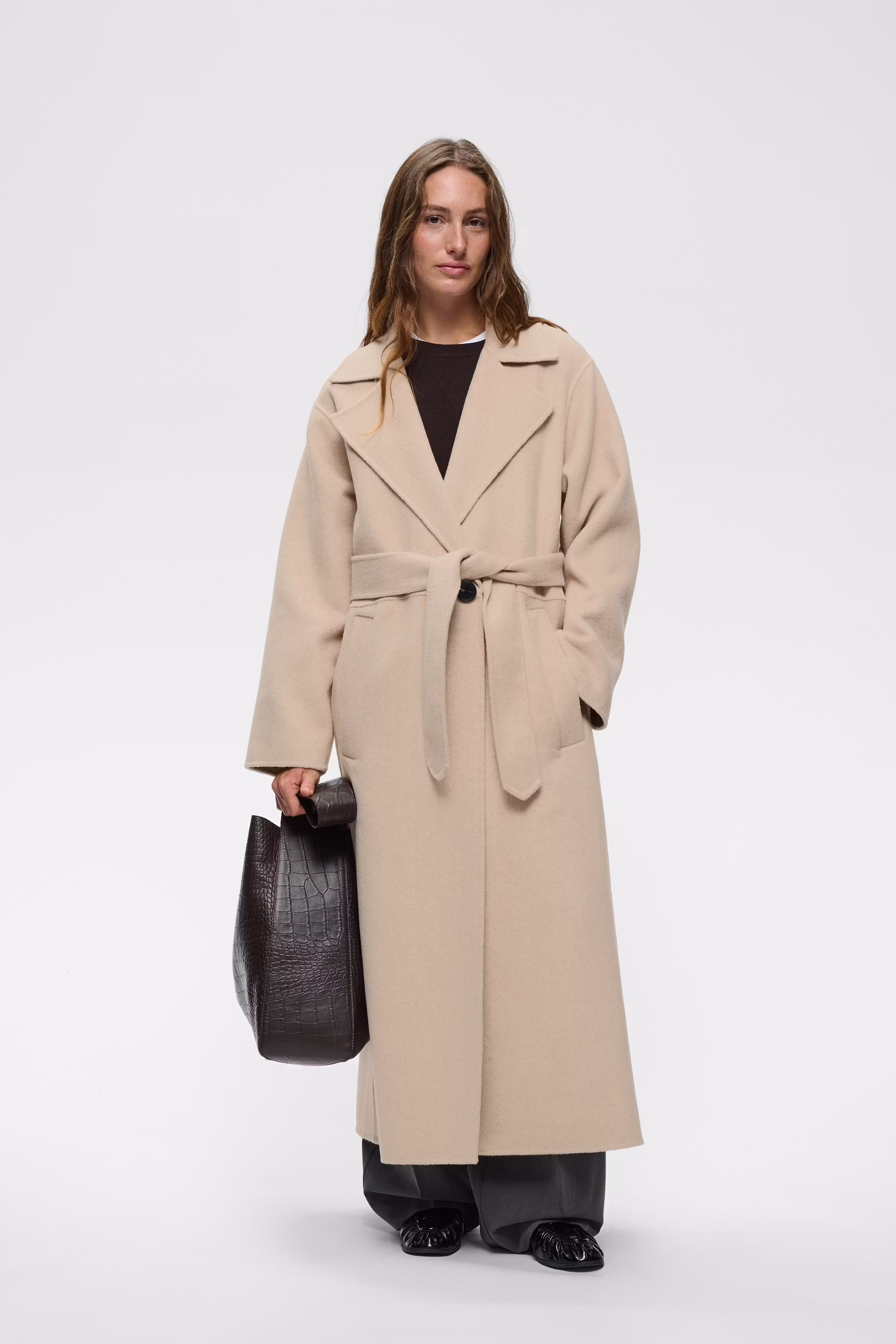 ZILLAIW Frakke LOOKBOOK FRONT 30112654-300002