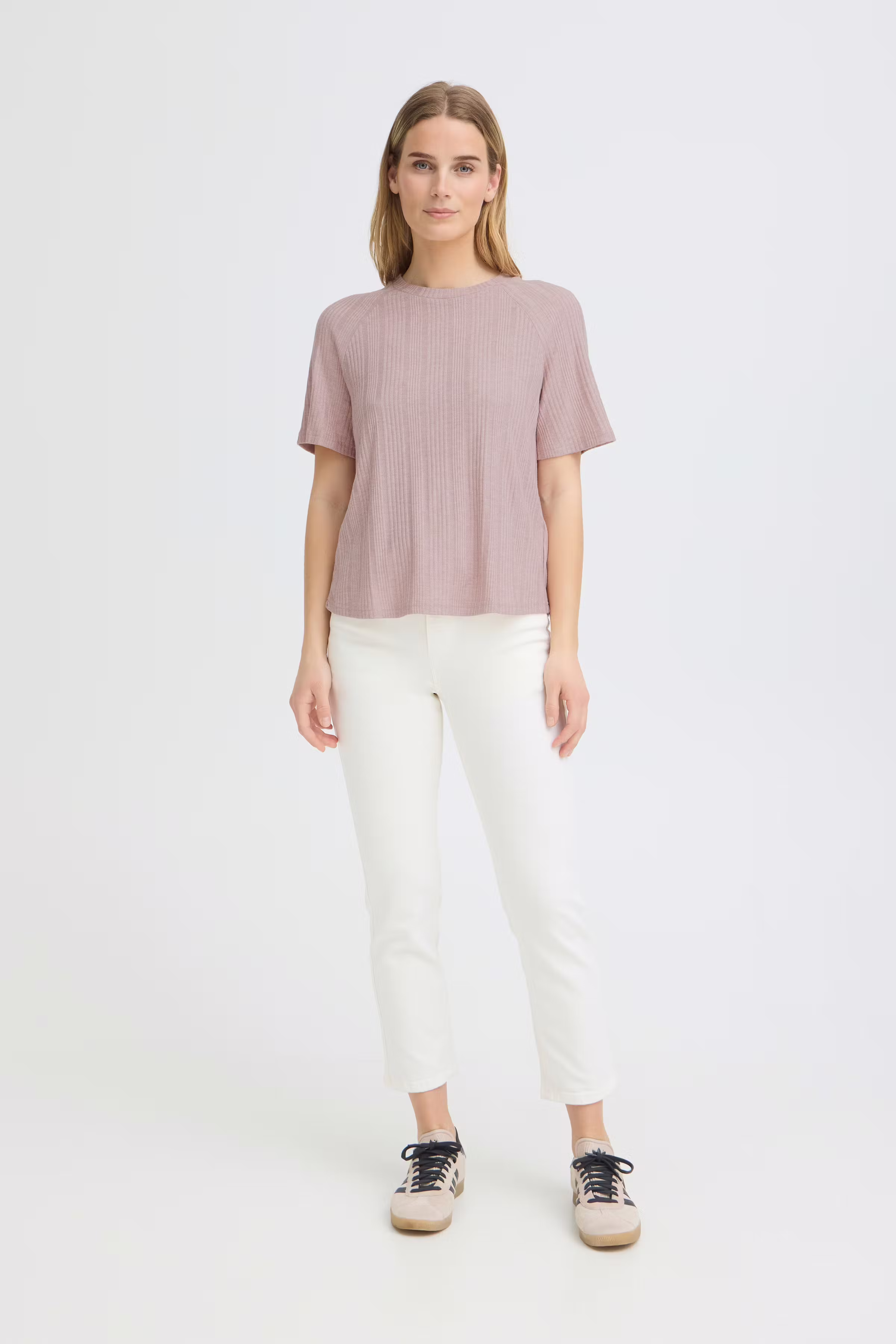 PZEA T-shirt LOOKBOOK FRONT 50210980-132004