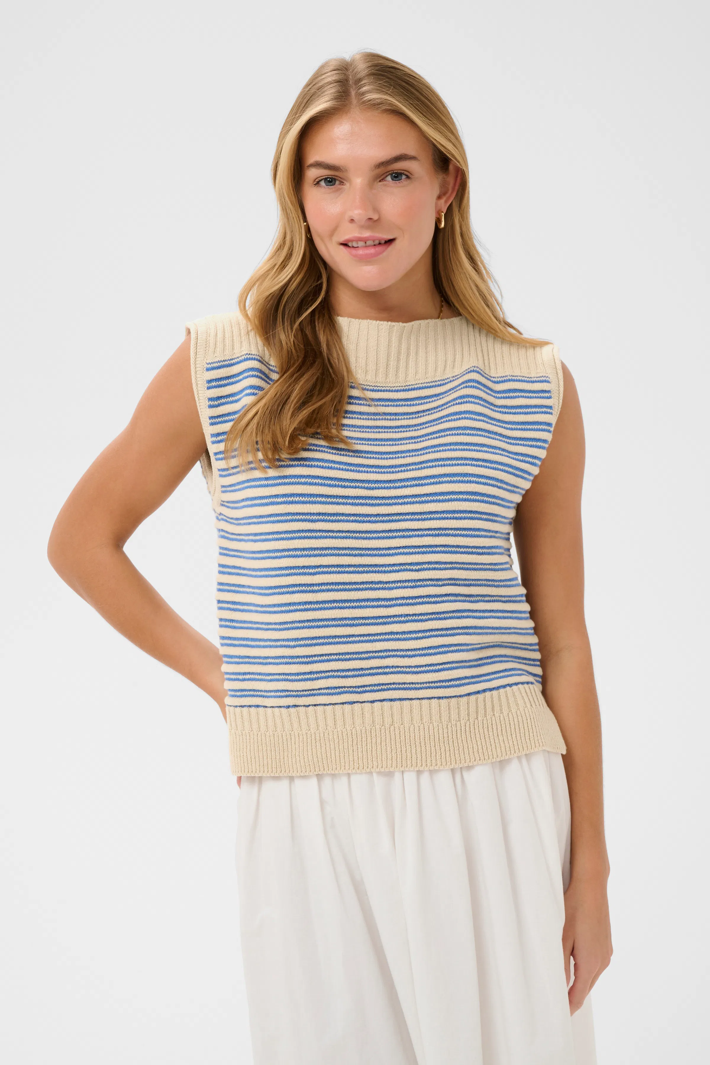 RileySZ Pullover LOOKBOOK FRONT 30515060-304947