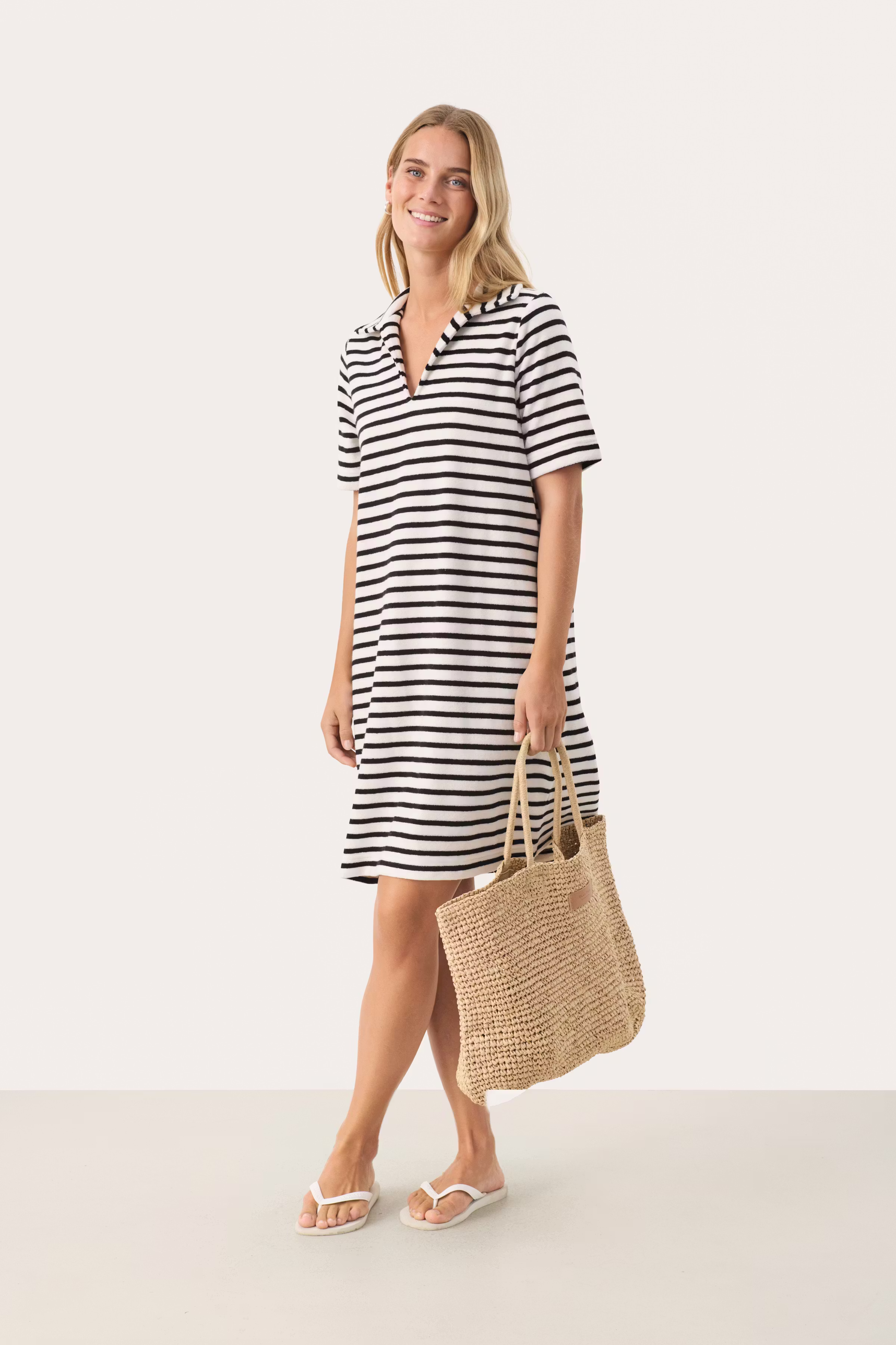 RosittaPW Dress LOOKBOOK FRONT 30309676-303780