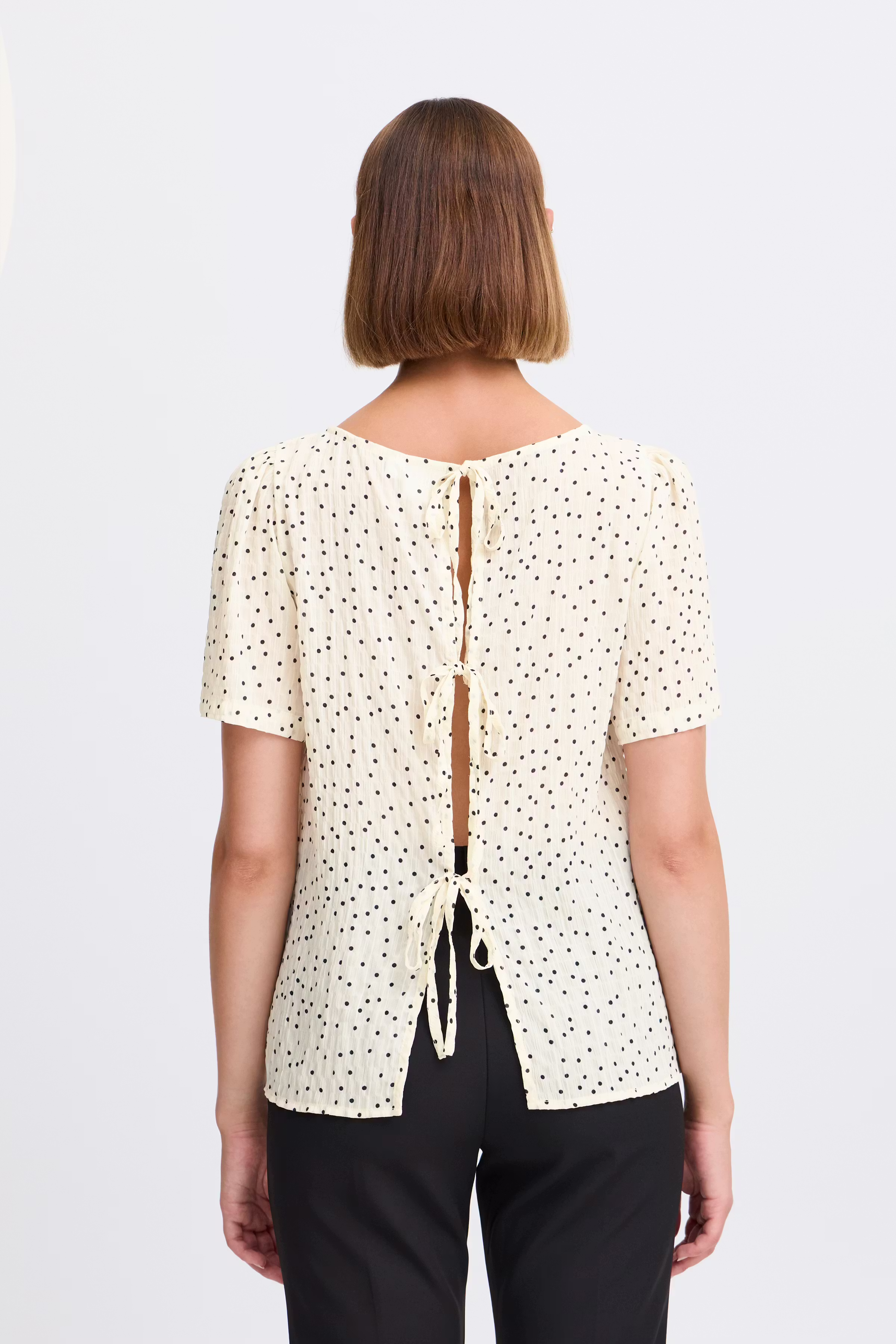 IXMONIKKA Blouse LOOKBOOK BACK 20123558-124301