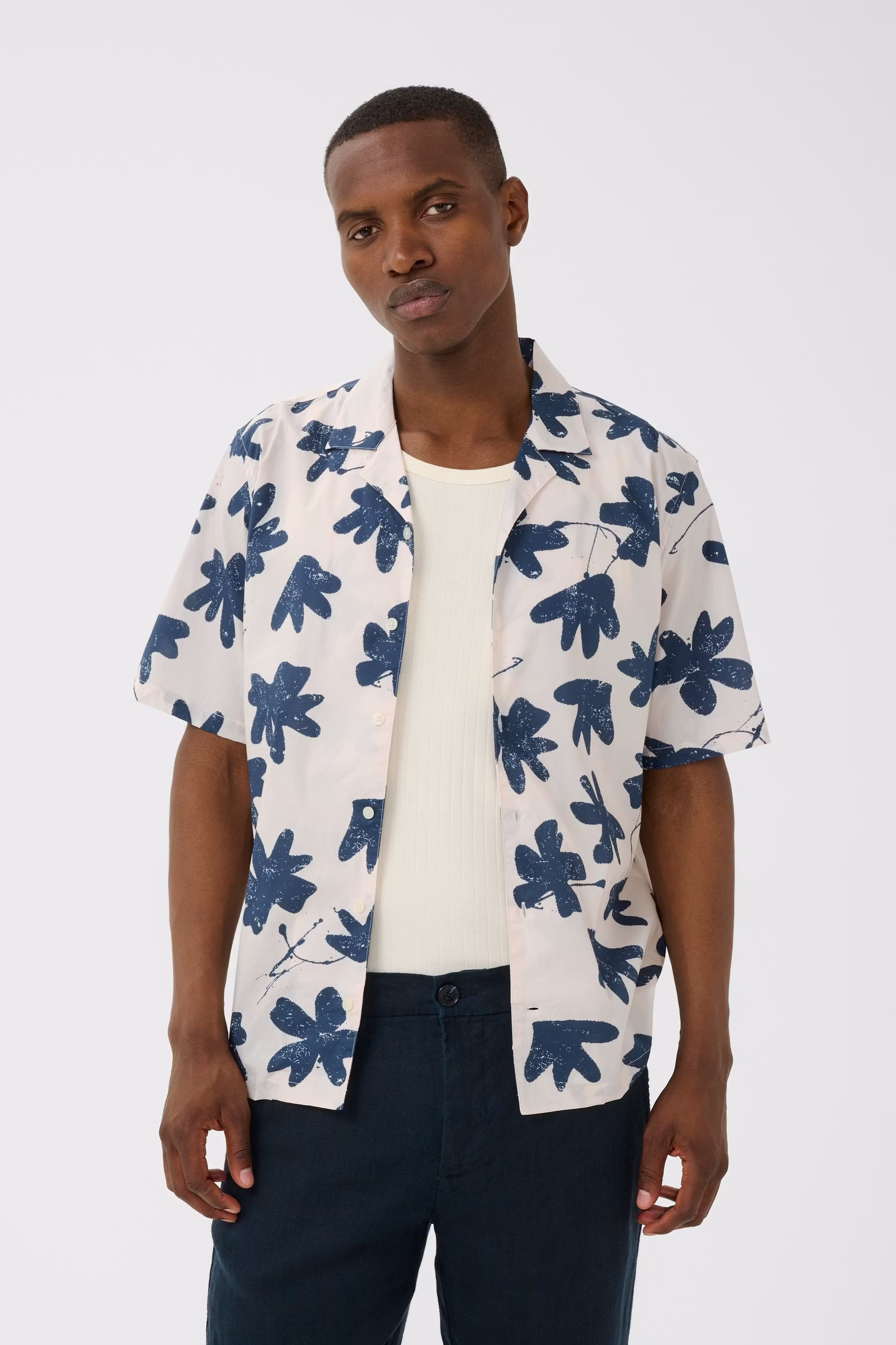 MAklampo Shirt LOOKBOOK FRONT 30209098-110104