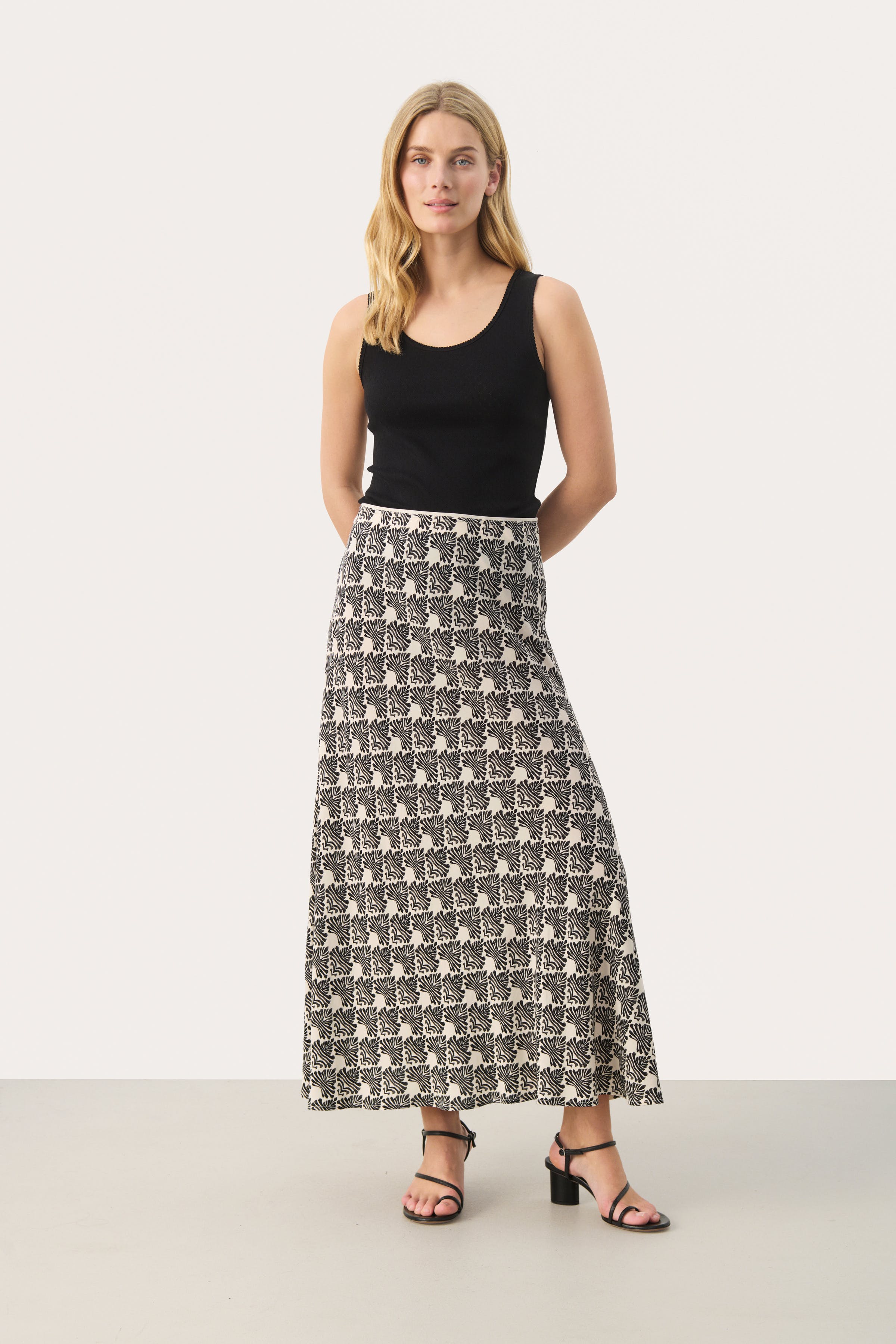 RinPW Kjol LOOKBOOK FRONT 30308837-303082