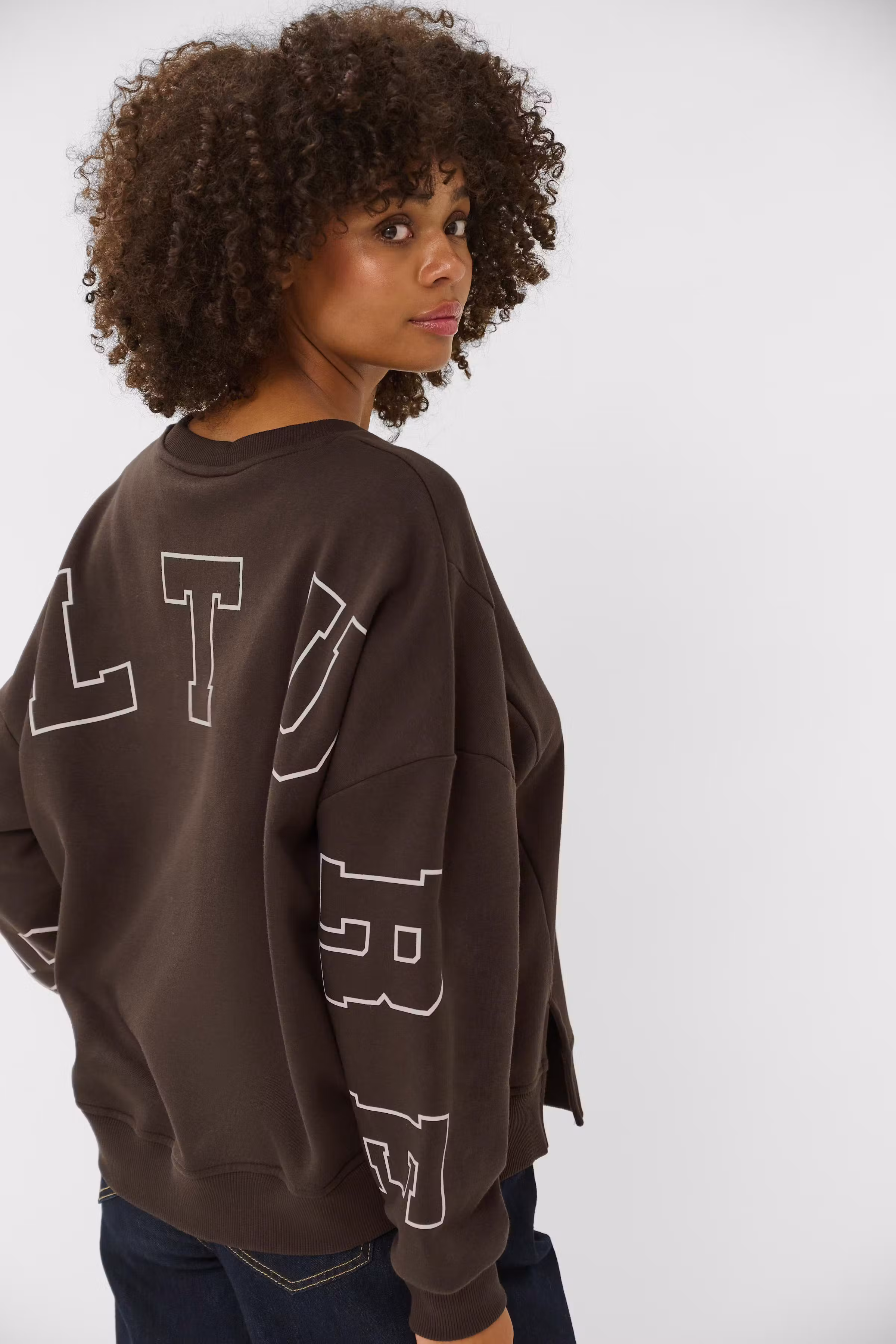 CUangela Sweatshirt LOOKBOOK DETAIL 50112921-190915