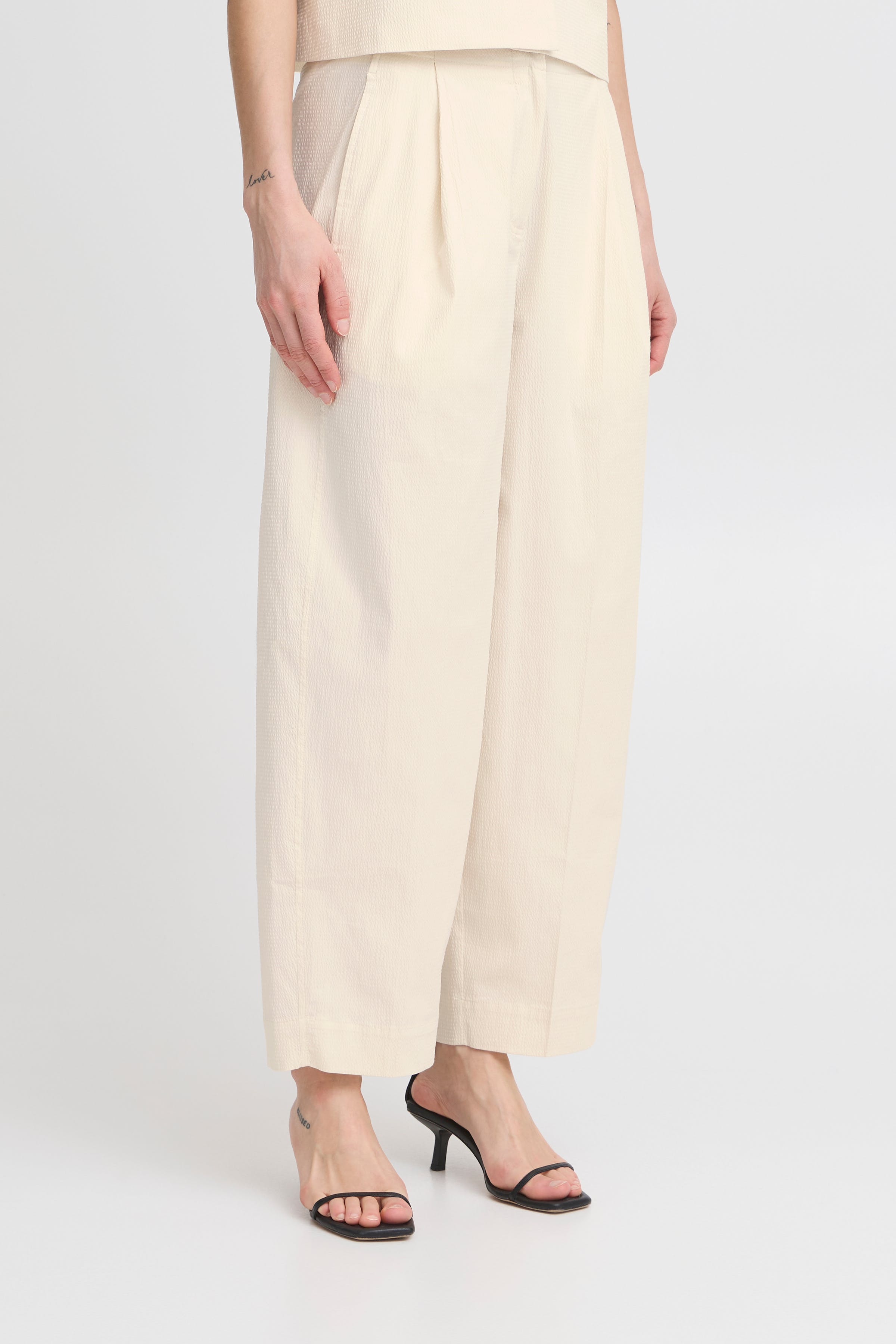 IHWALLIS Trousers LOOKBOOK FRONT 20123284-130905