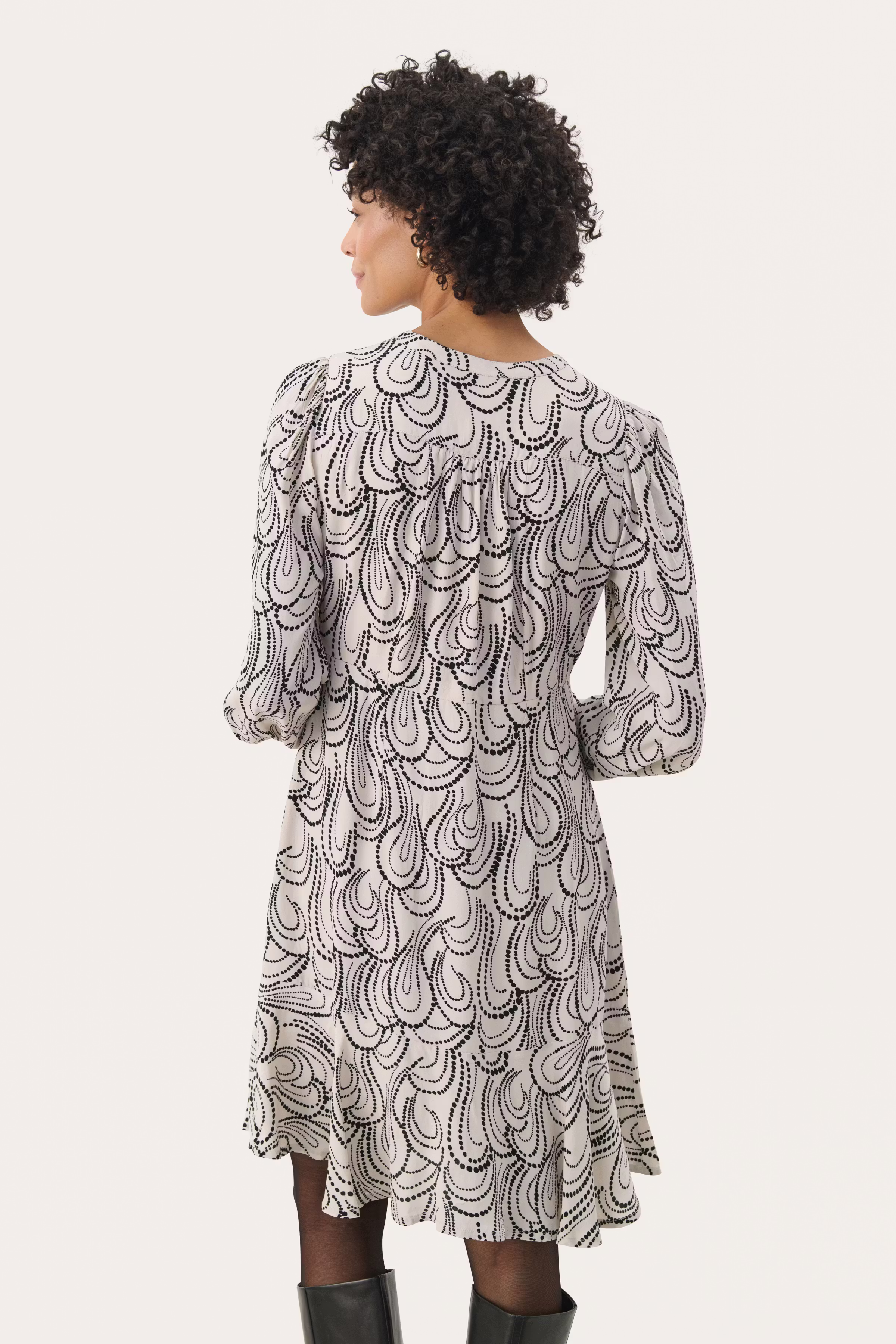 PhillipaPW Kjole LOOKBOOK BACK 30309249-303397