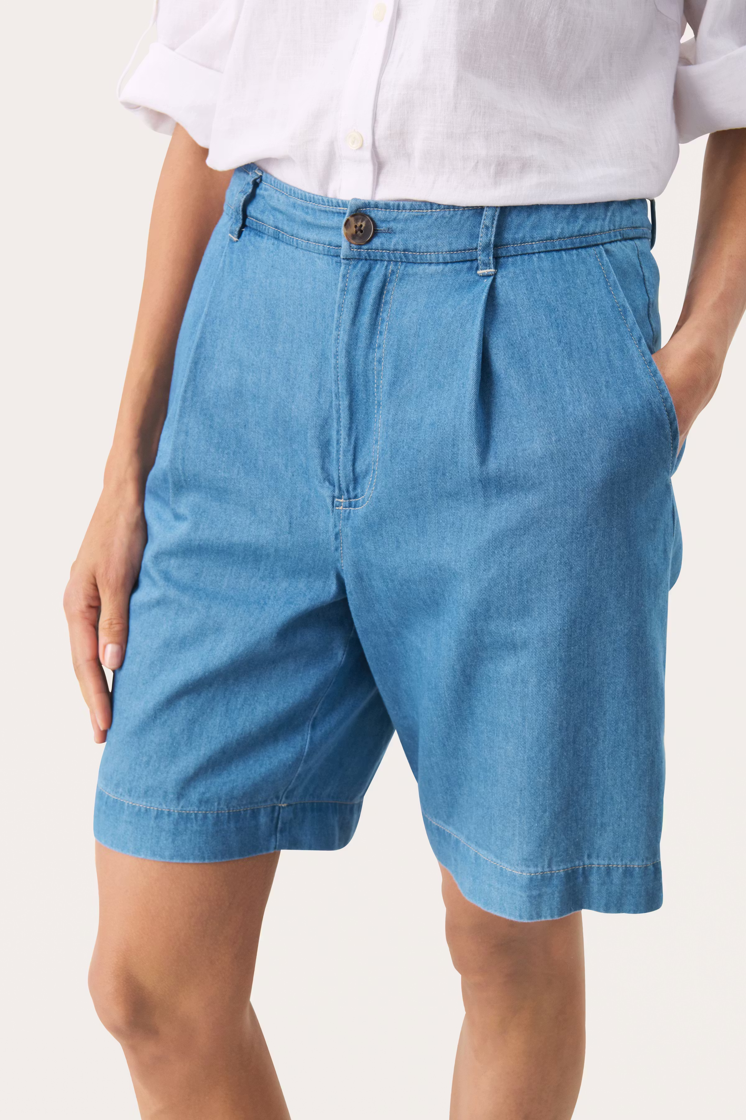 ReginaPW Shorts LOOKBOOK DETAIL 30309641-300155