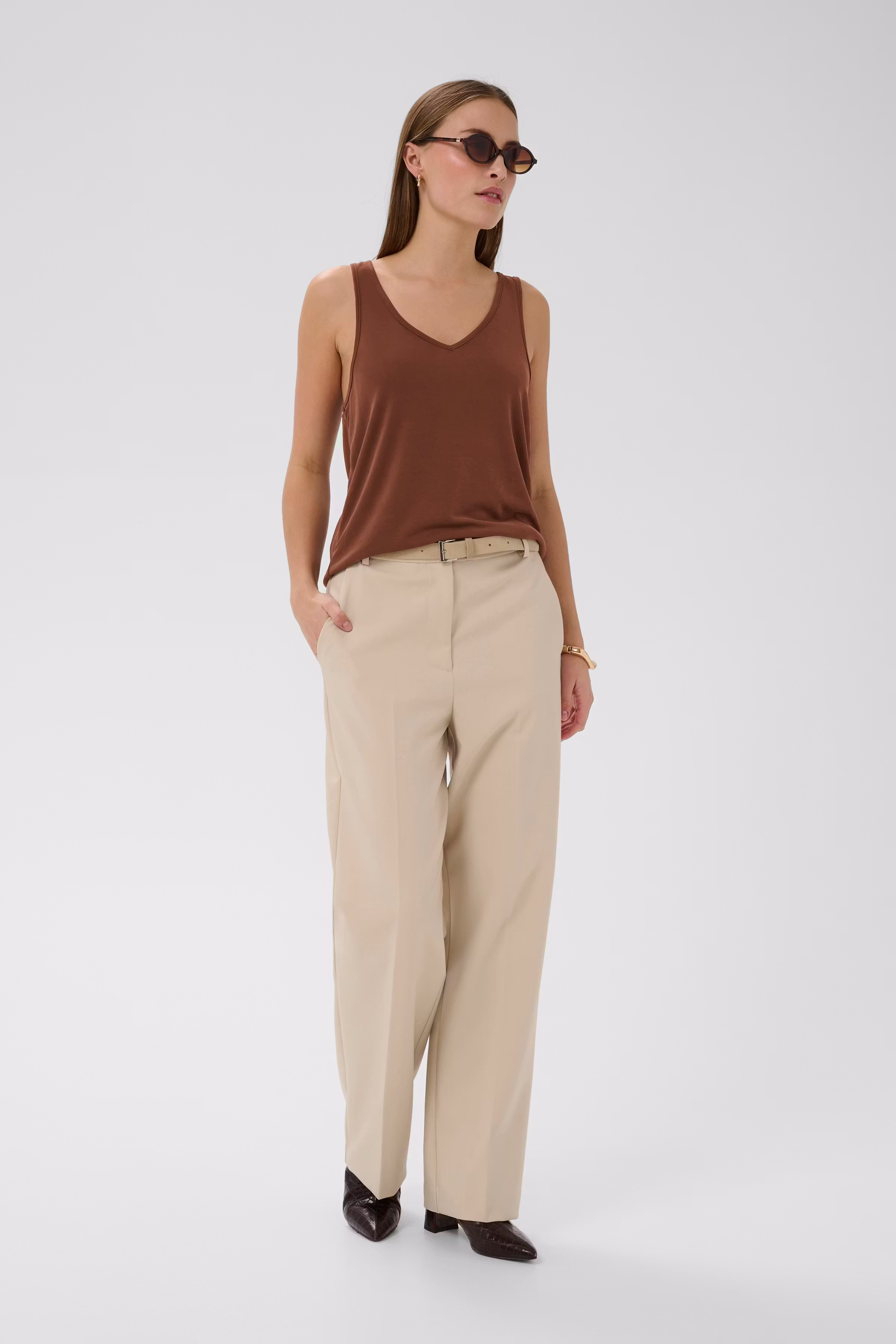 SLColumbine Top LOOKBOOK FRONT 30404199-191220