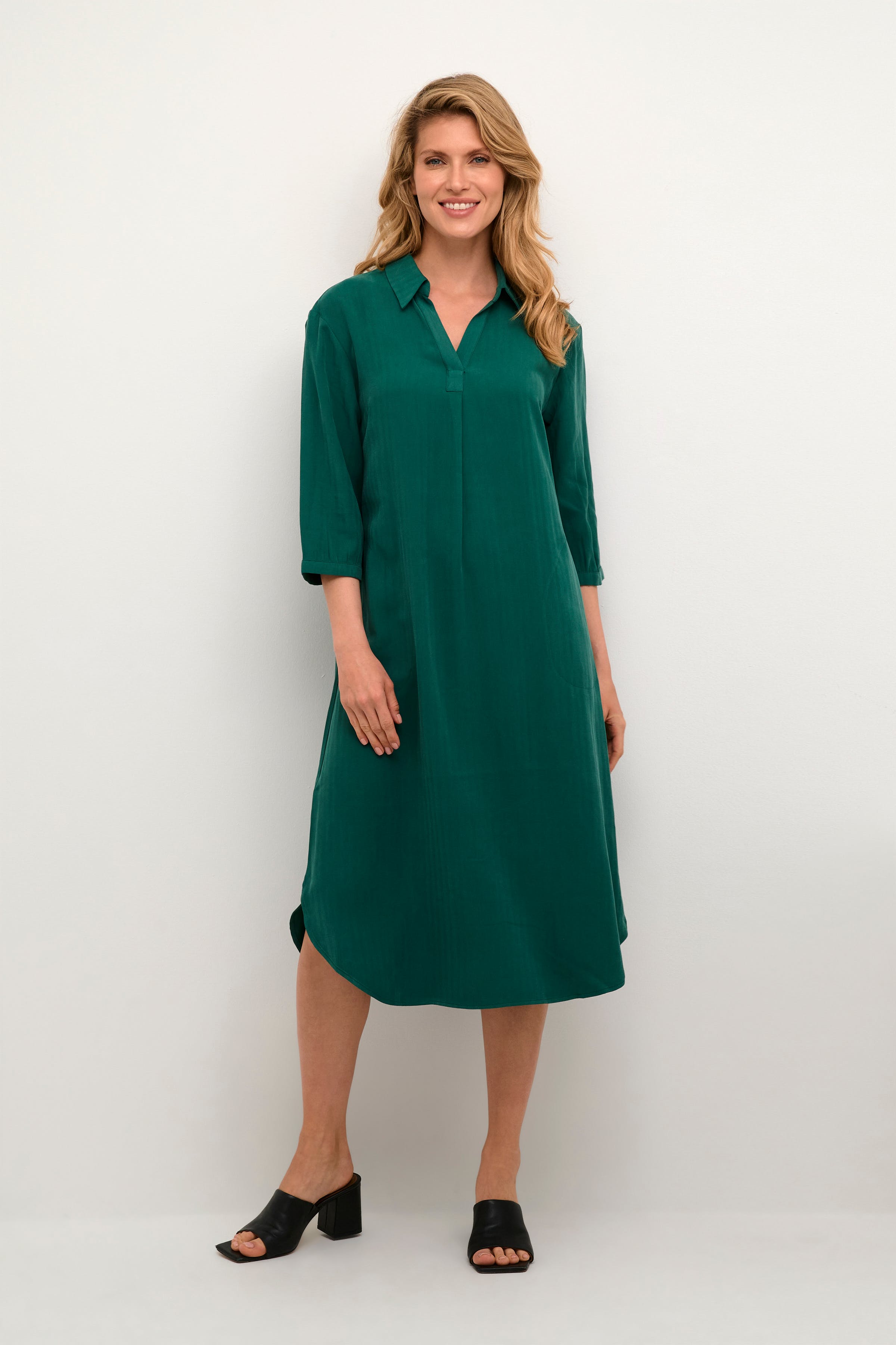 BPdamaris Kleid LOOKBOOK FRONT 10590306-195420B