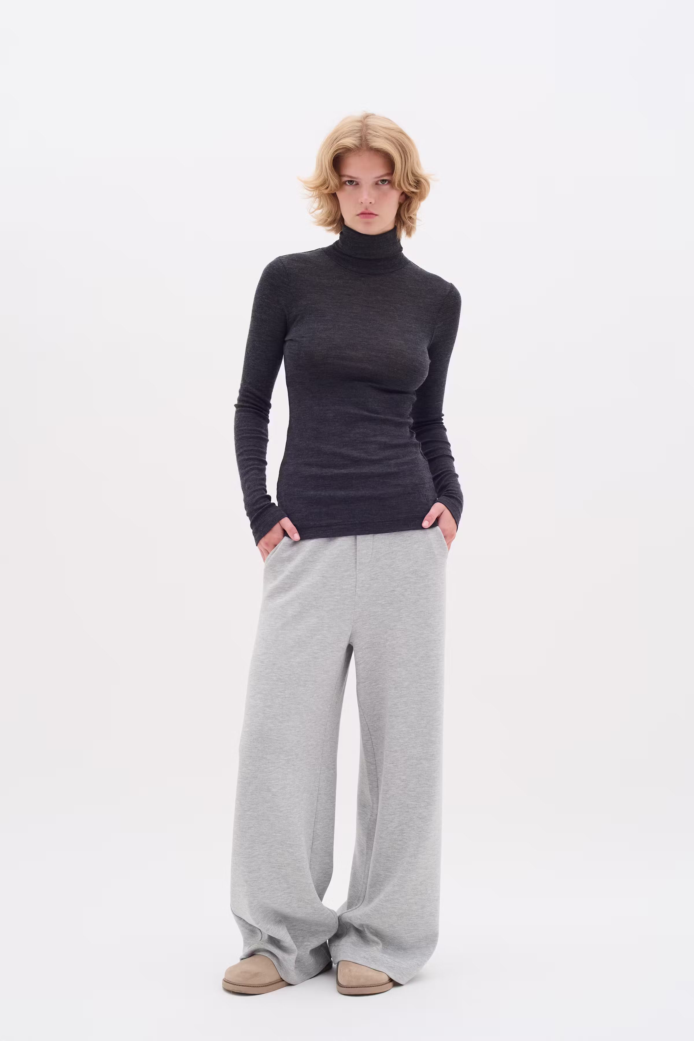 FangIW Wool Rollneck T-shirt LOOKBOOK FRONT 30106097-1740161