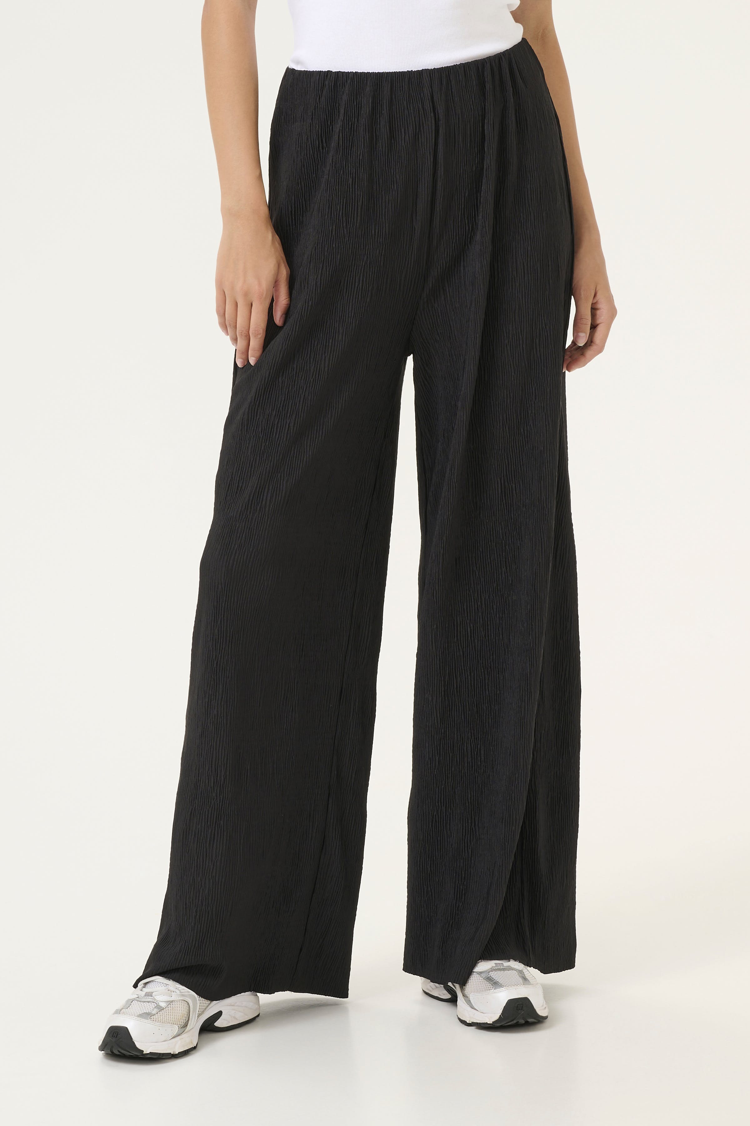KAiben Trousers LOOKBOOK FRONT 10509752-100121
