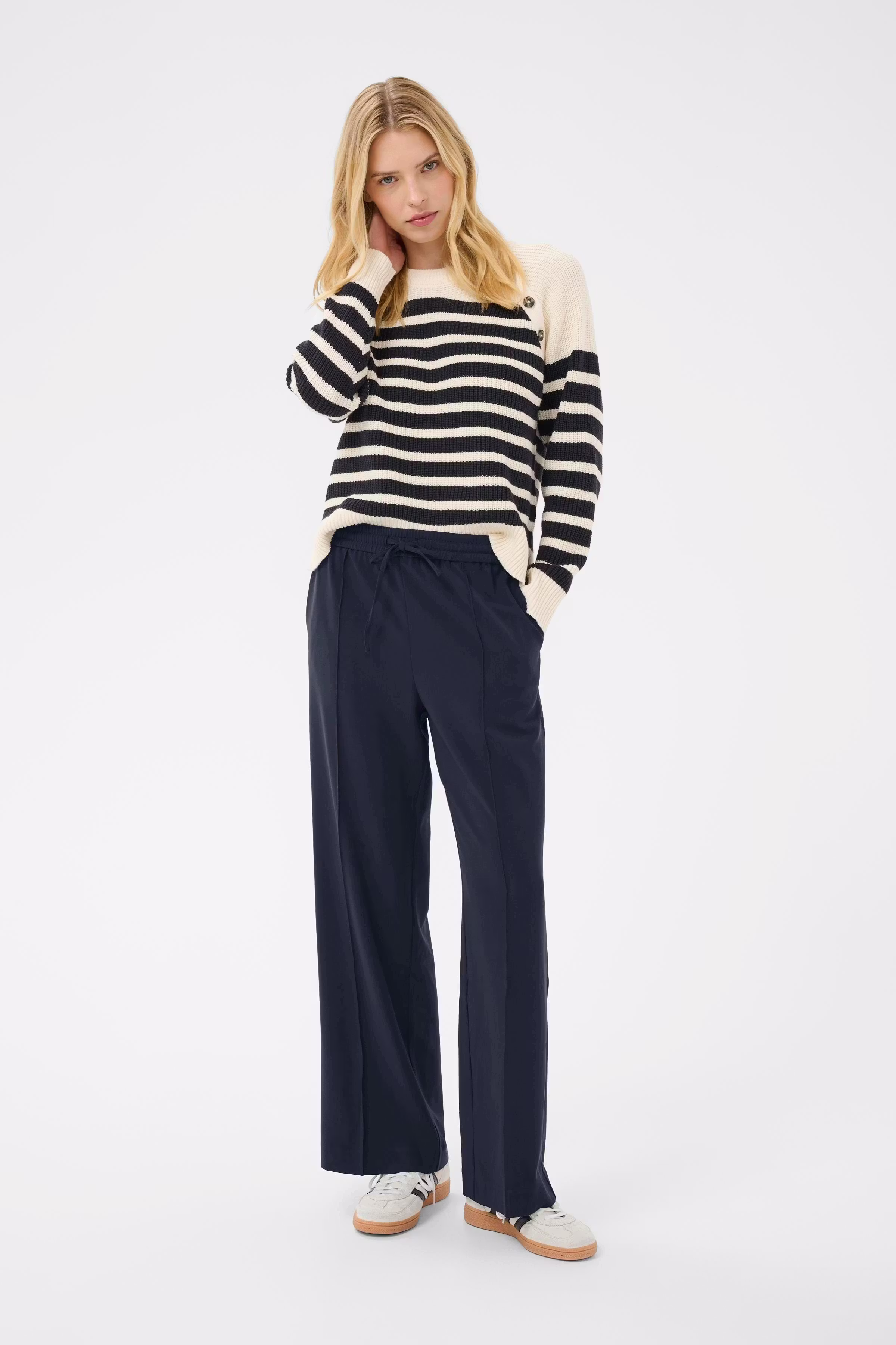 EvalynnPW Trousers LOOKBOOK FRONT 30310068-194109