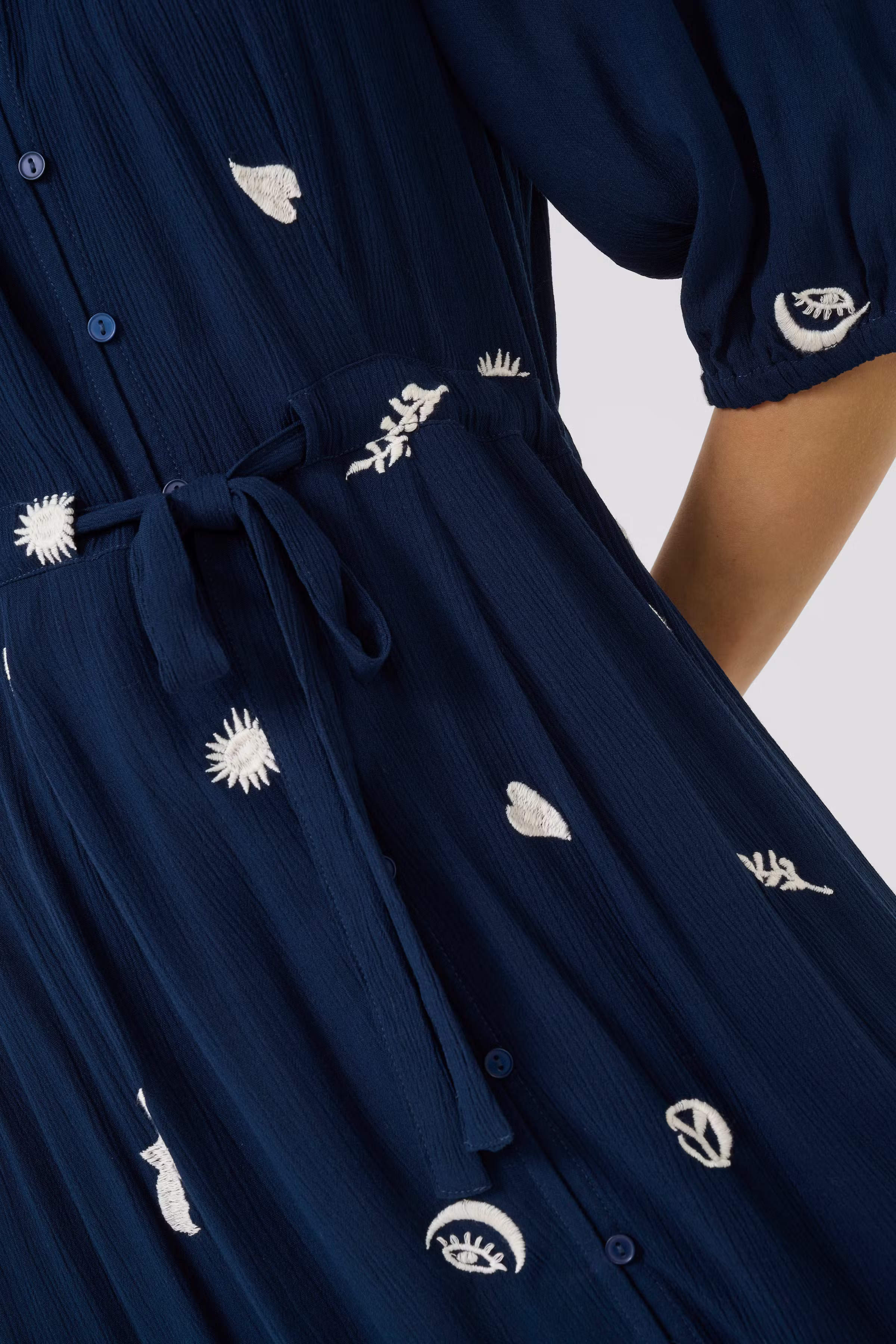 CRRonja Kjole LOOKBOOK DETAIL 10613690-194024