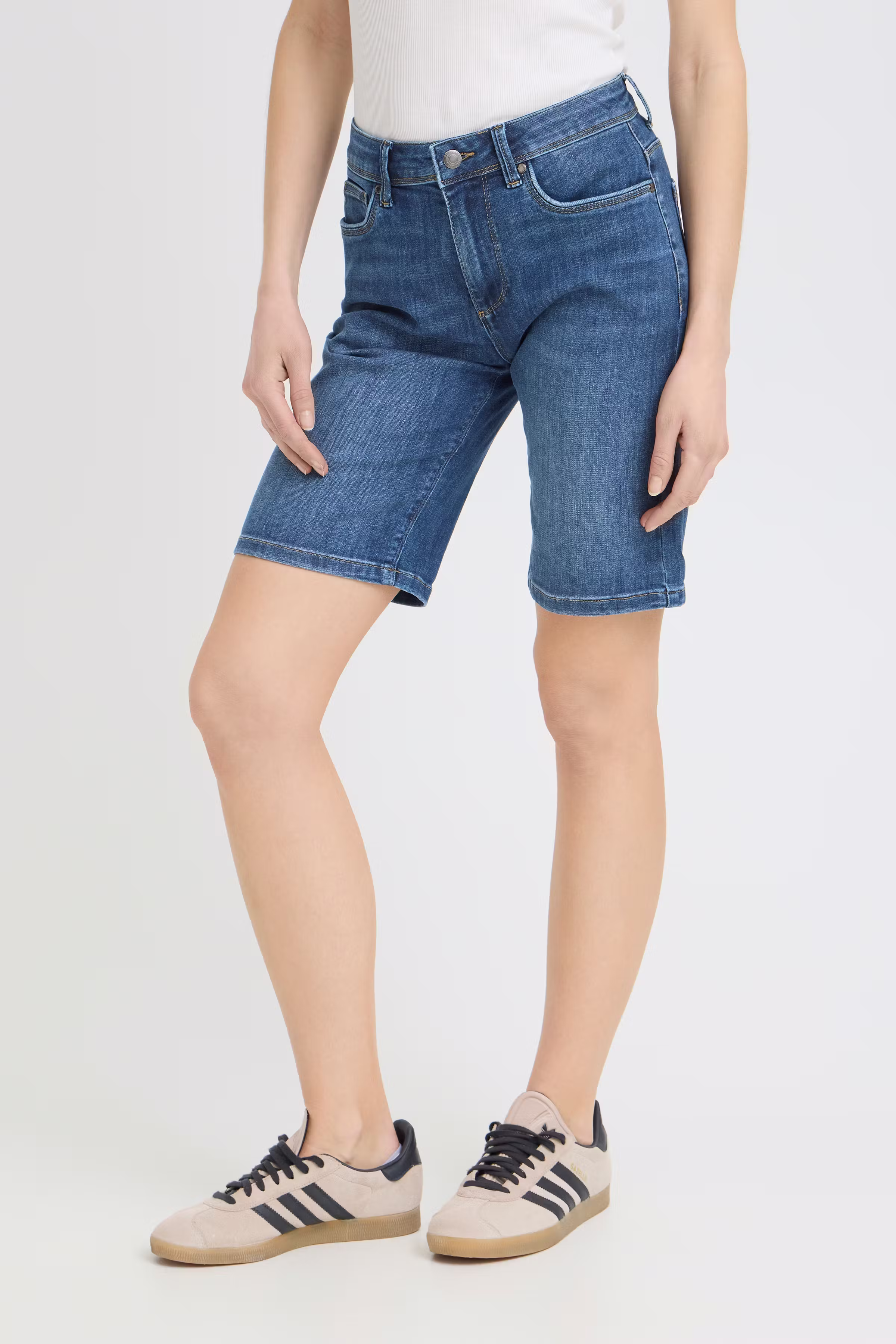 PZKAYLA Shorts LOOKBOOK FRONT 50210339-200005