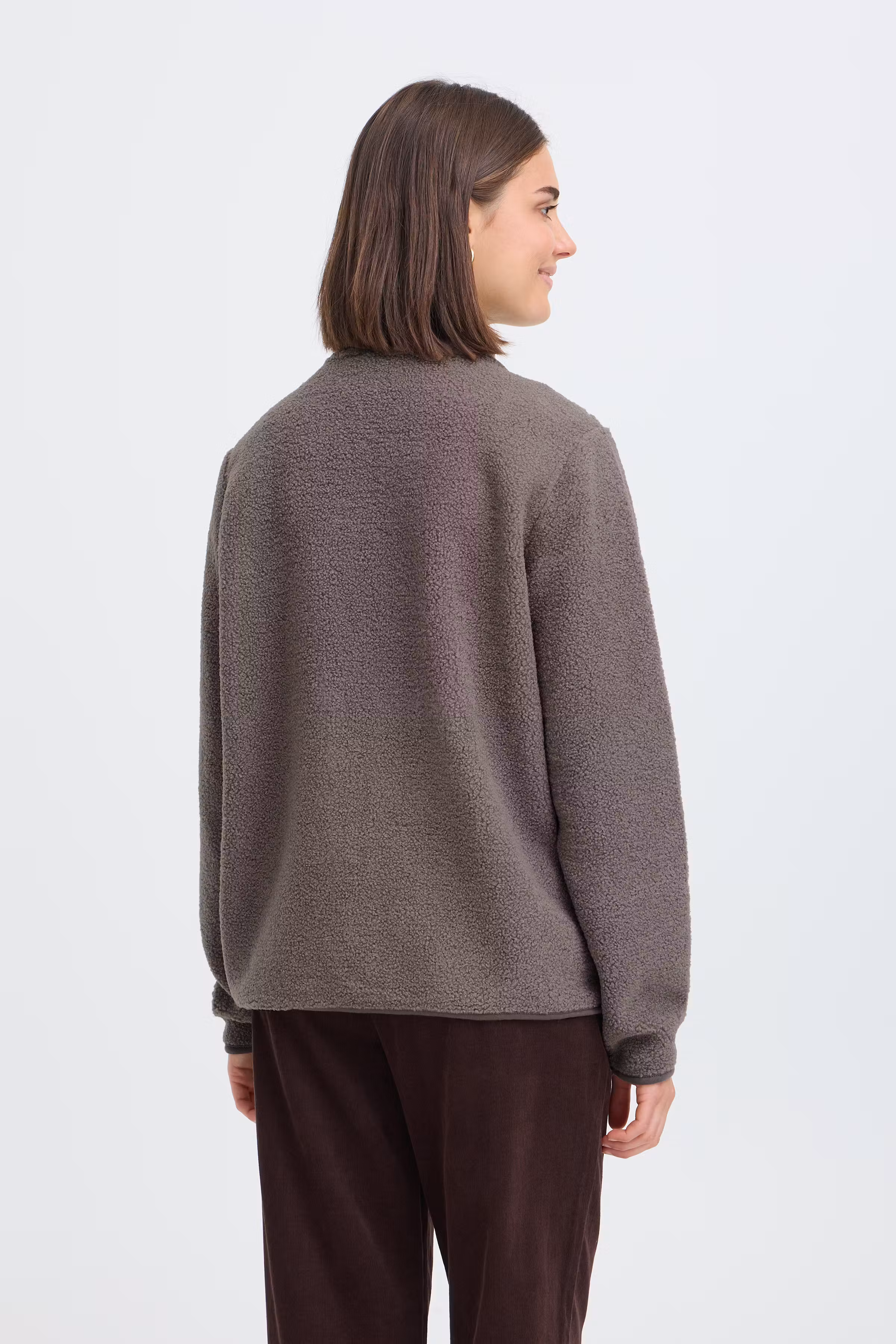 FRTENYA Outerwear LOOKBOOK BACK 20618524-181210