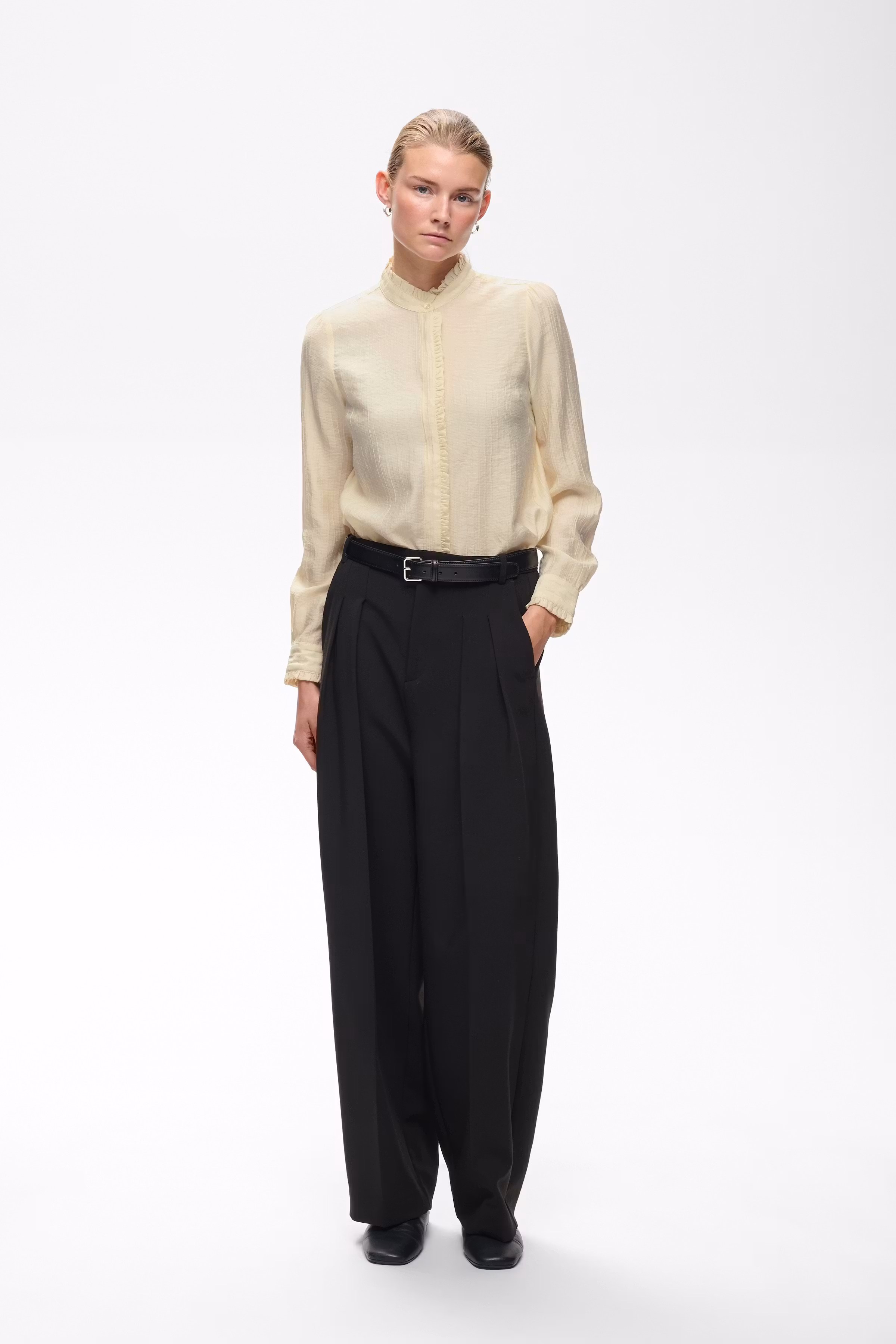 TrishjaIW Skjorte LOOKBOOK FRONT 30111344-120601