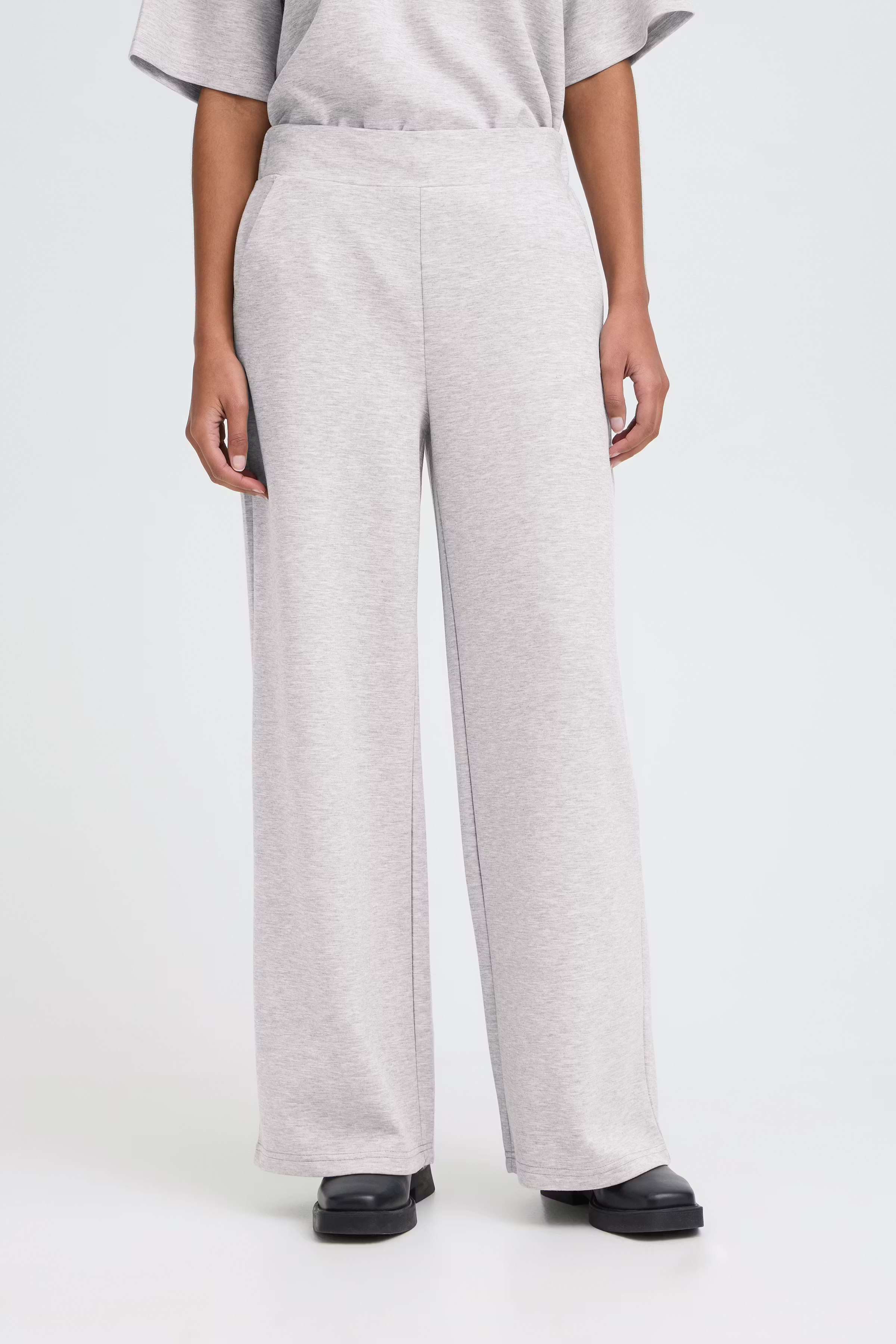 IHKATE Bukser LOOKBOOK FRONT 20125122-200317