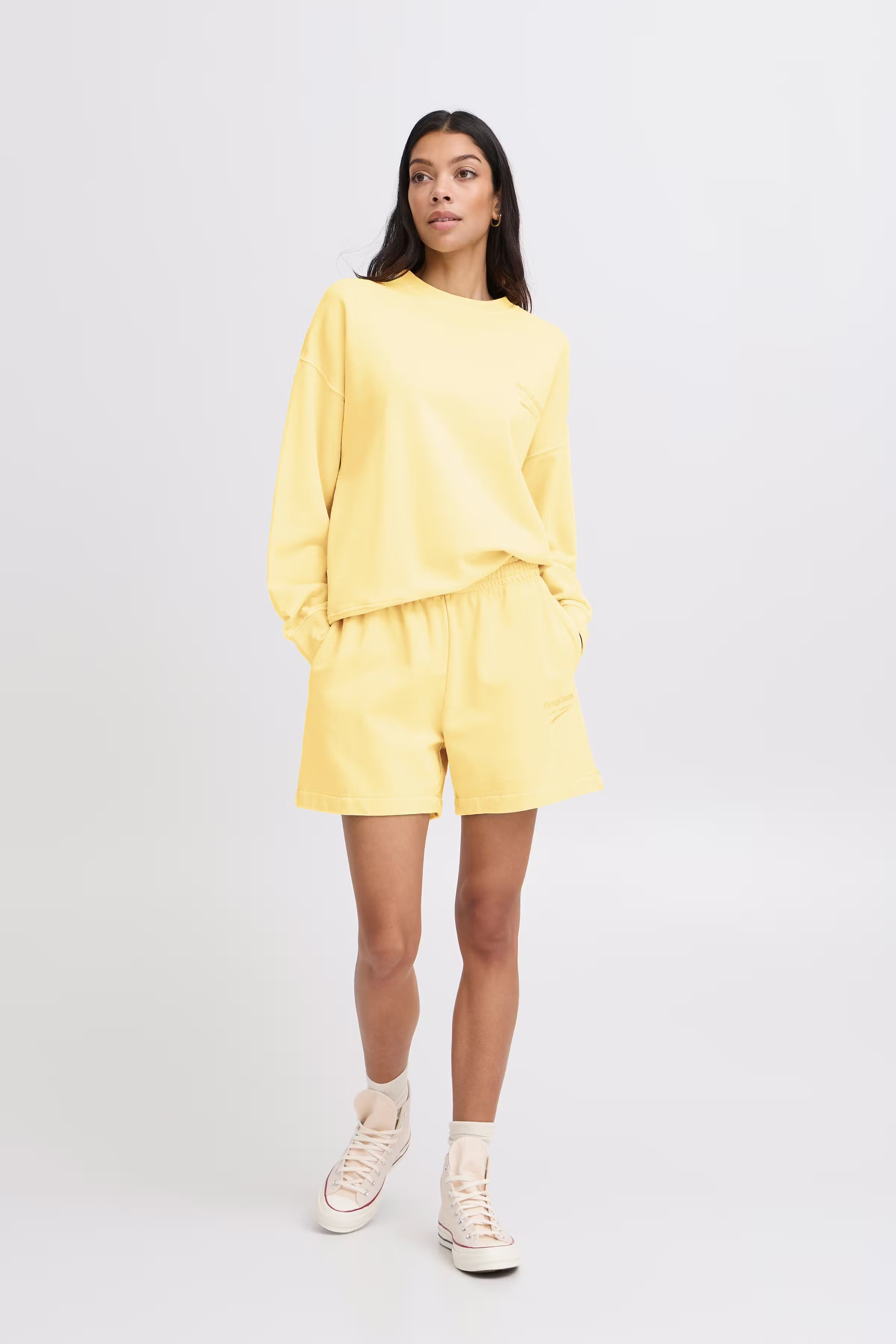 JCRUBI Sweatshirt LOOKBOOK FRONT 22800800-120824