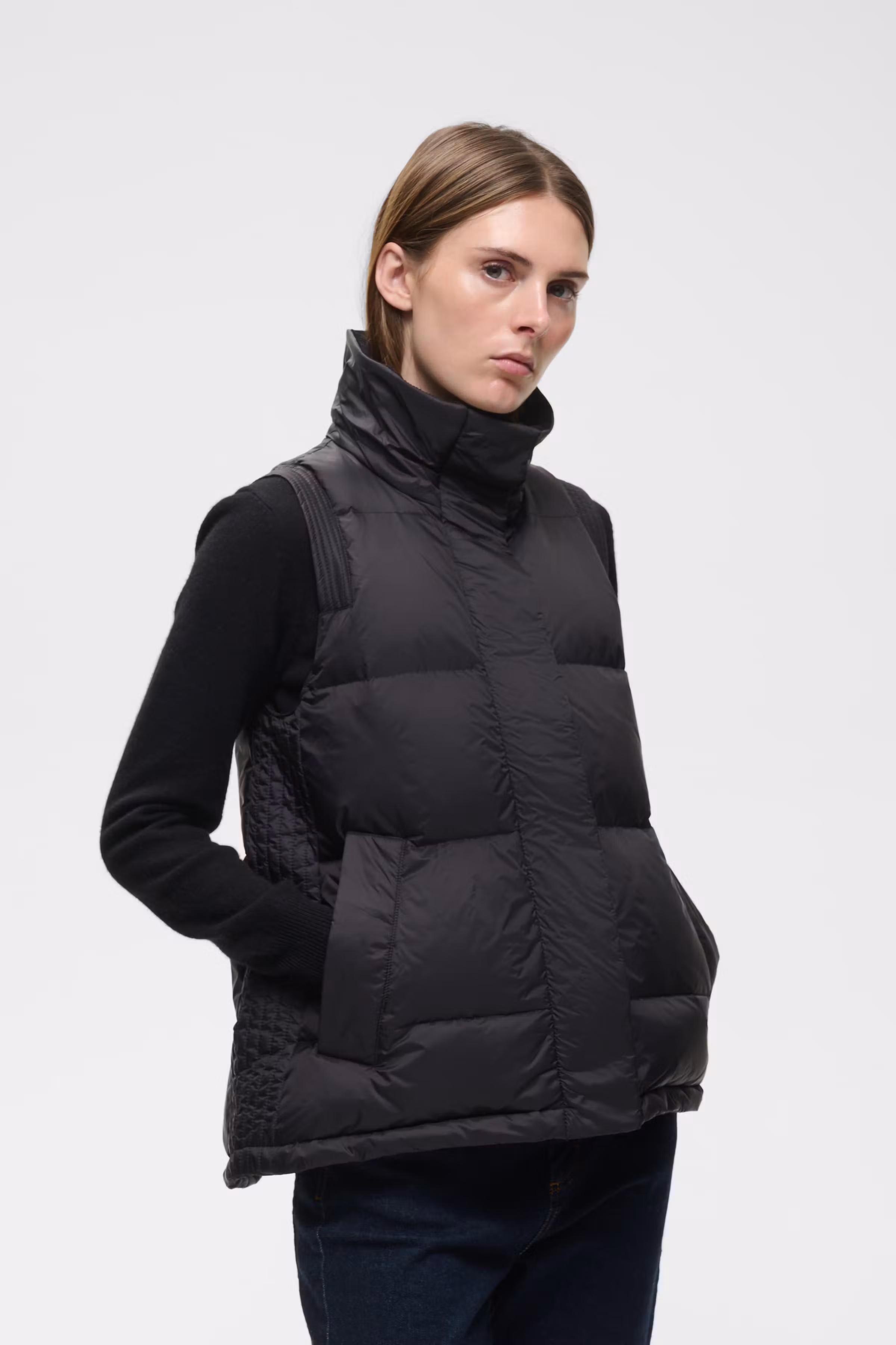 HALIFAXIW Warm vest LOOKBOOK FRONT 30112703-194008