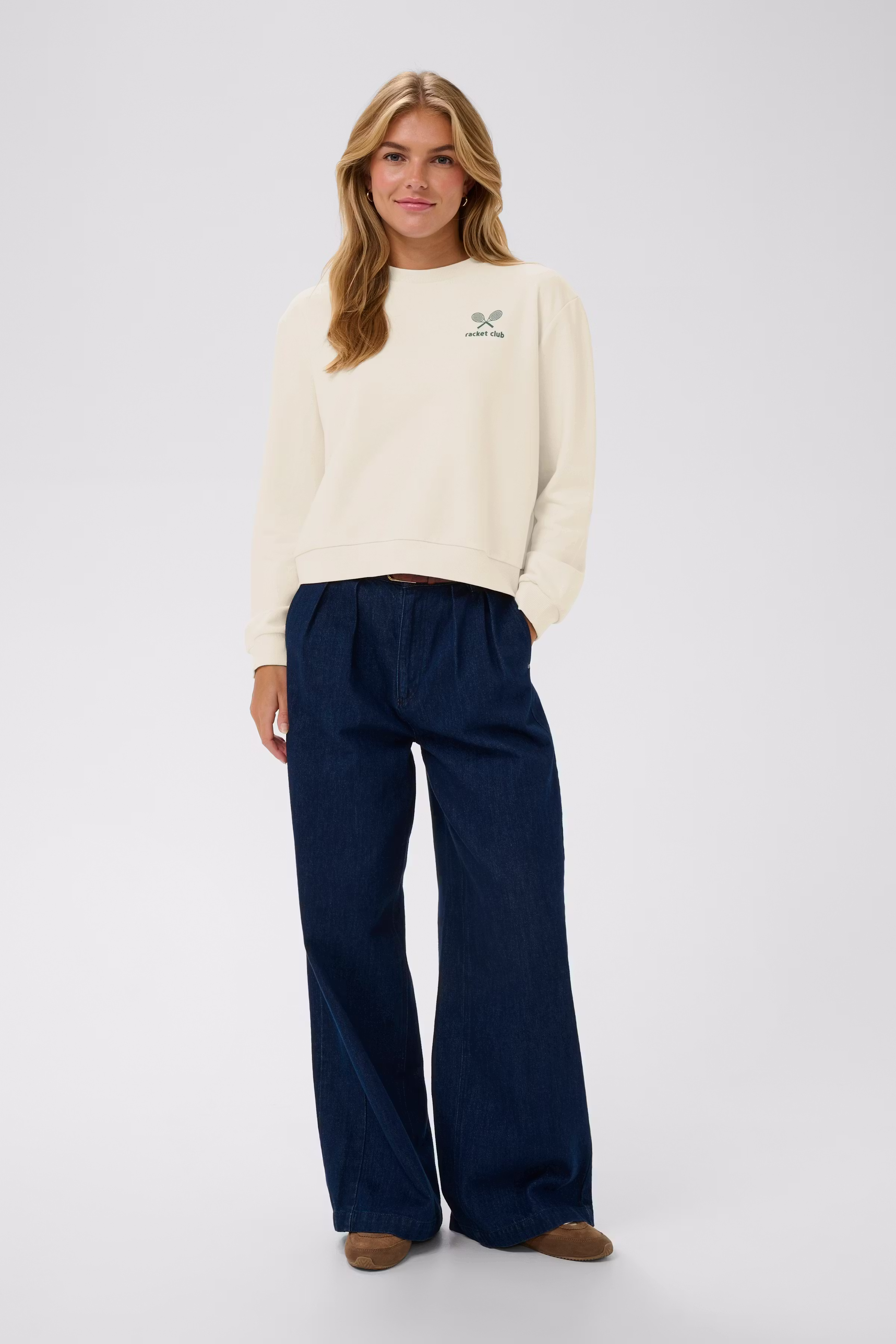 JinaSZ Sweatshirt LOOKBOOK FRONT 30514688-110607