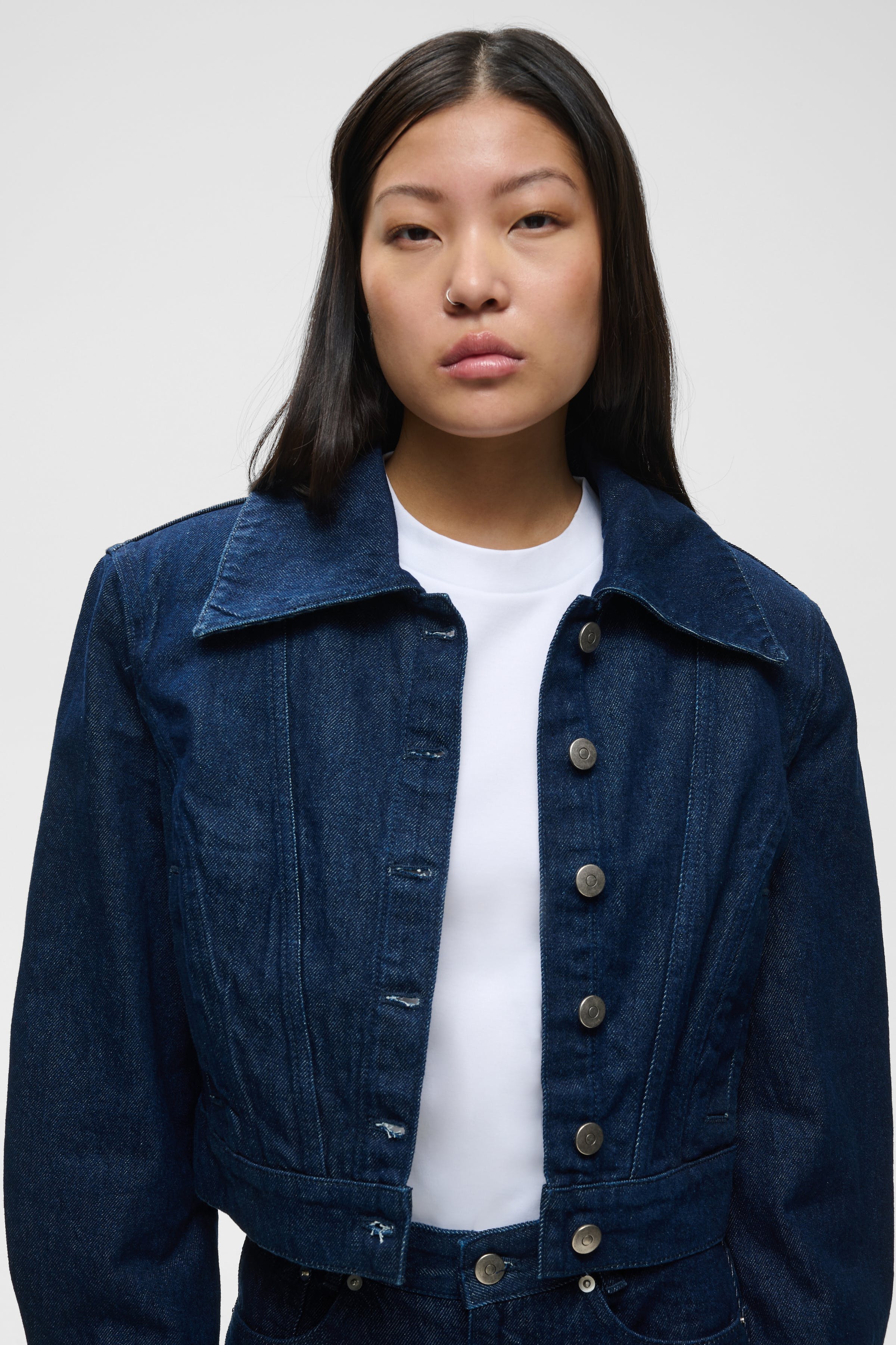 IOJOVANA JACKET LOOKBOOK FRONT 30600703-BL872