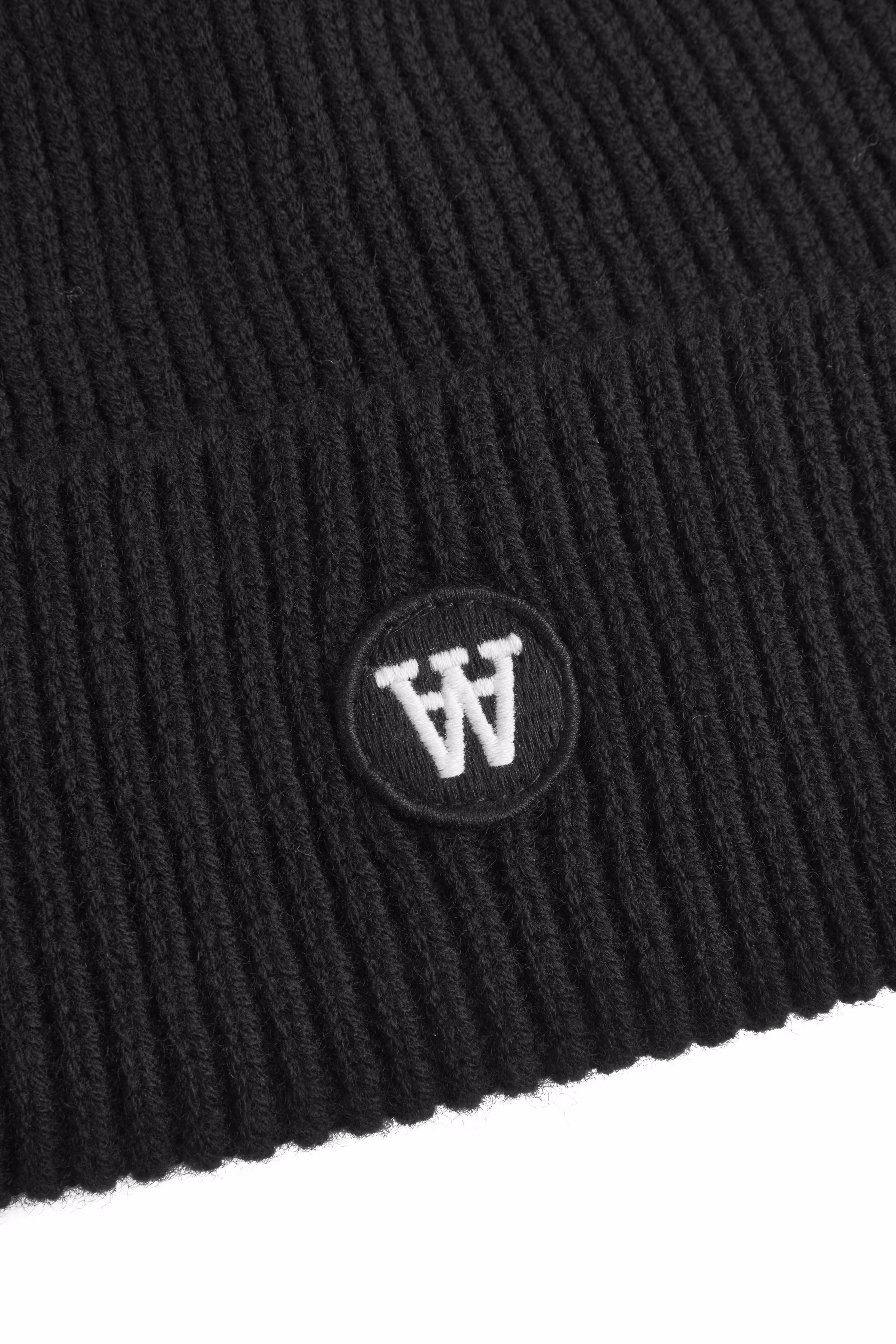 WWVin beanie PACK DETAIL 30251643-303700