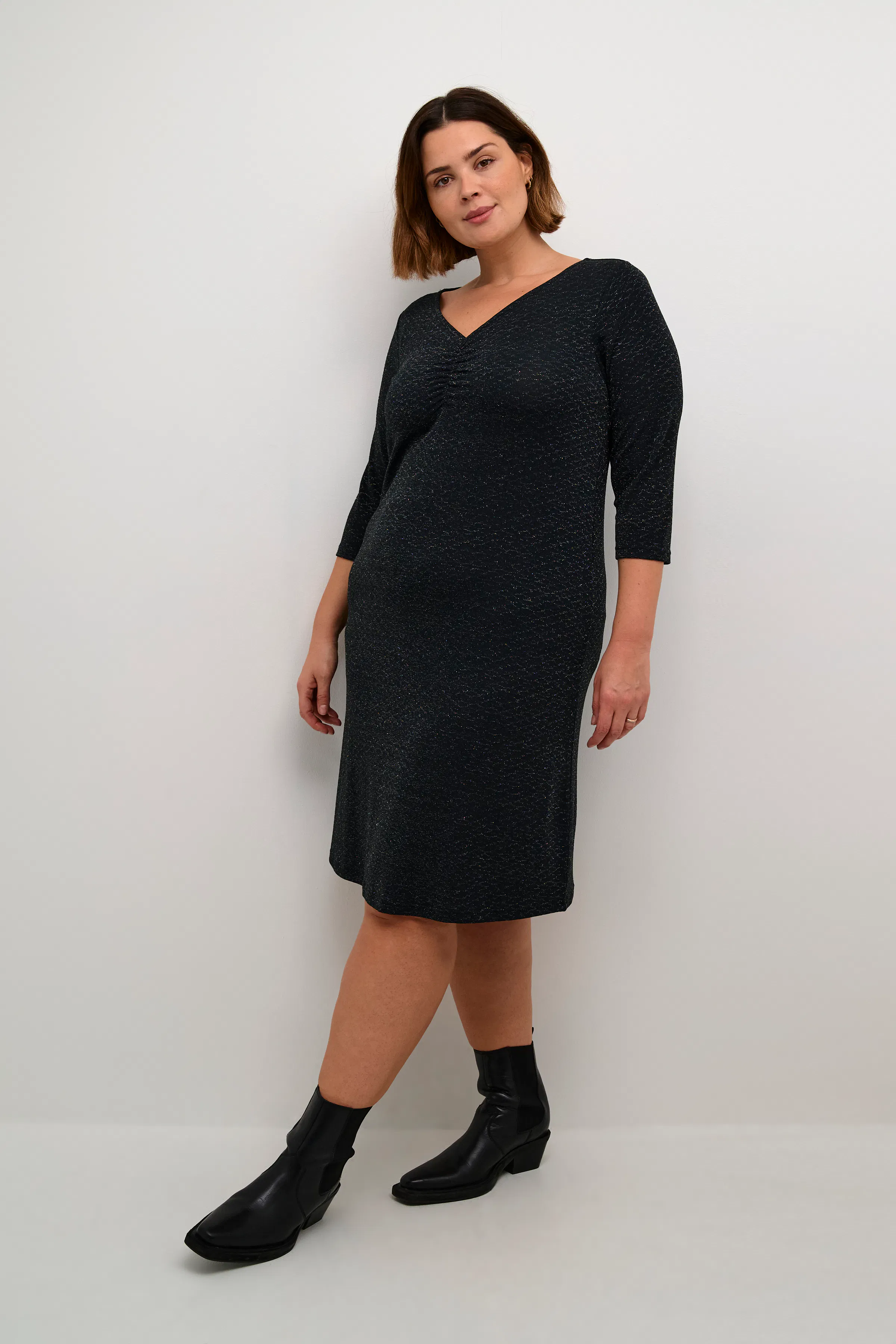KCellia Glitter Klänning LOOKBOOK FRONT 10582704-106669