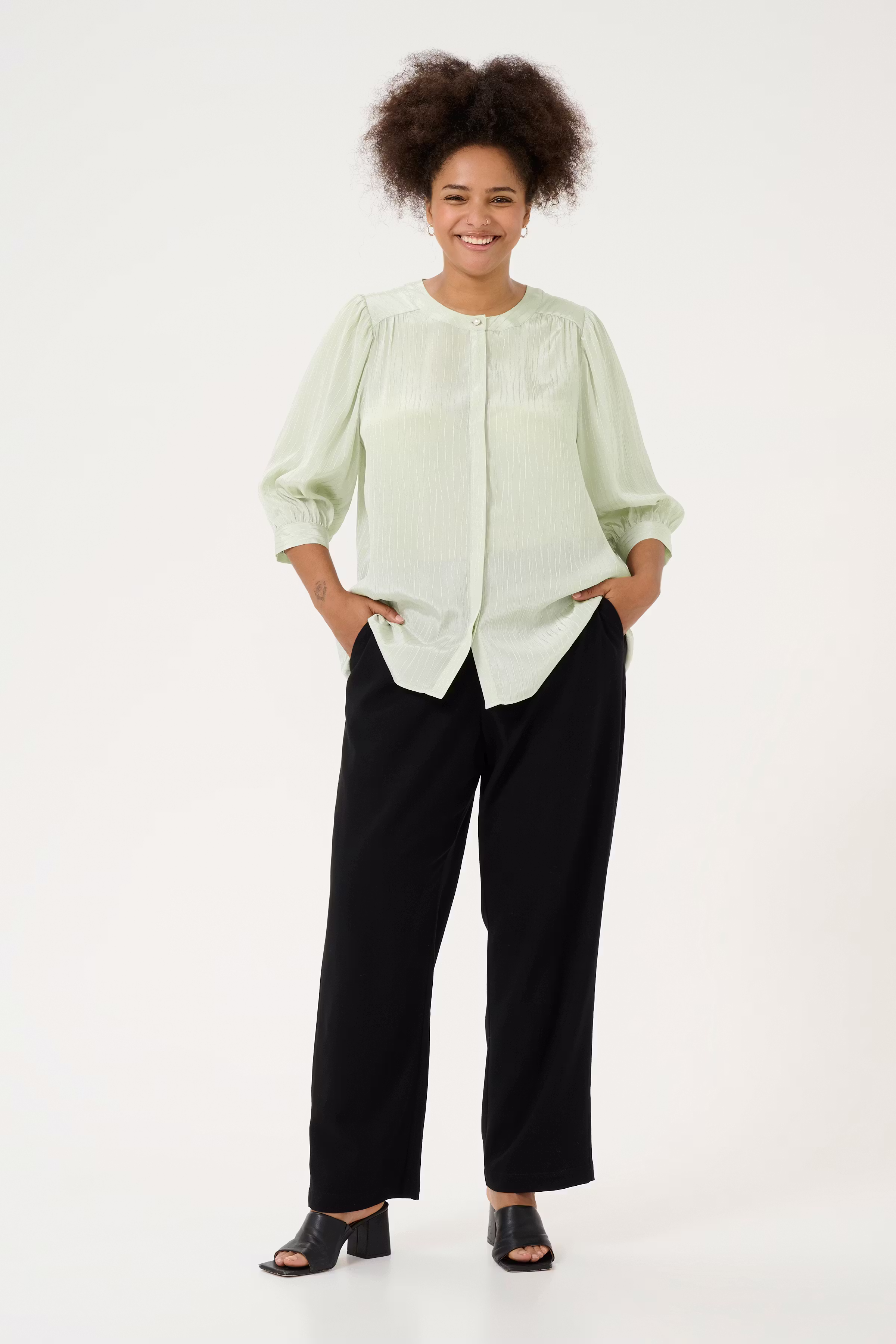 KCnalina Skjorte LOOKBOOK FRONT 10583090-144500