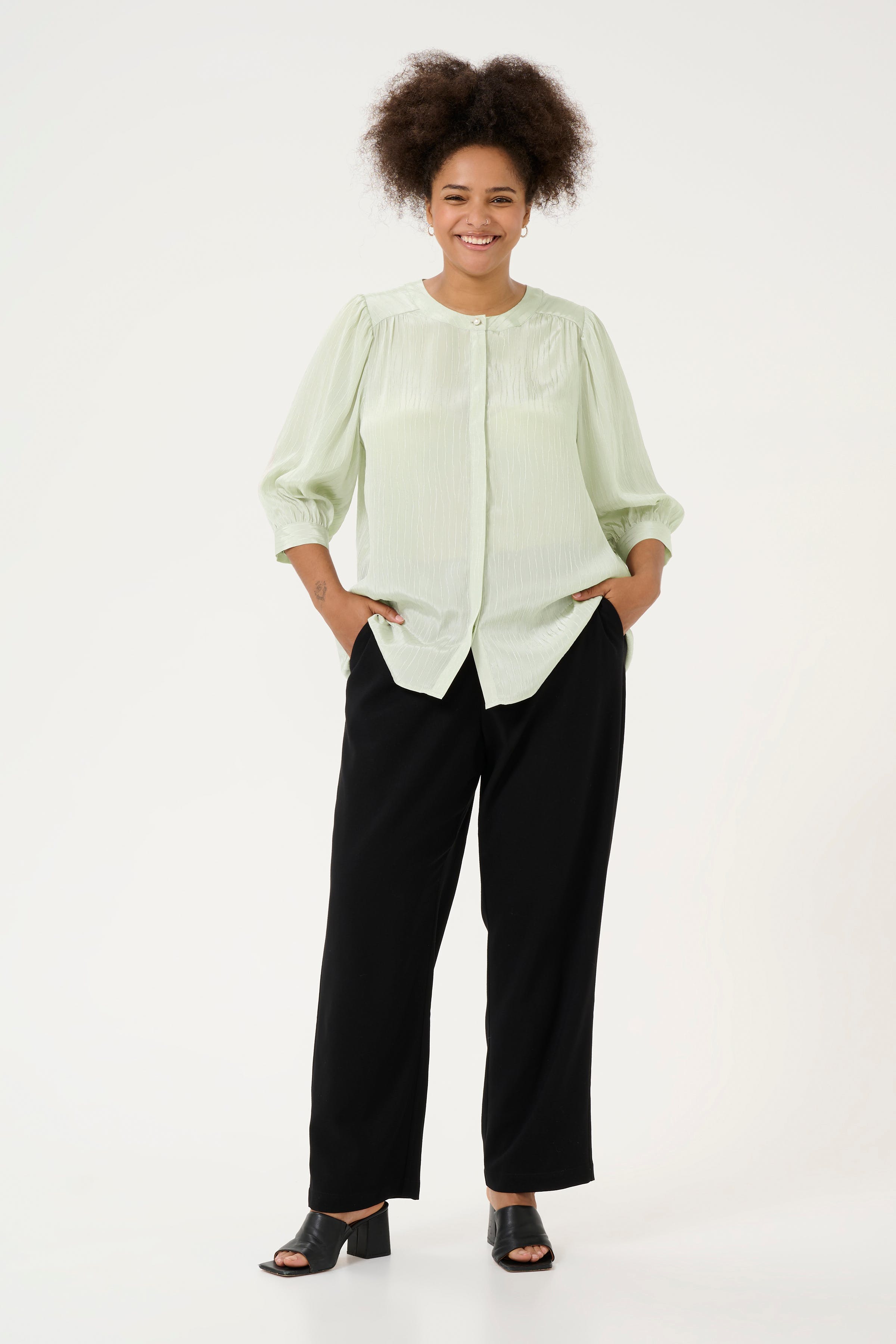 KCnalina Hemd LOOKBOOK FRONT 10583090-144500