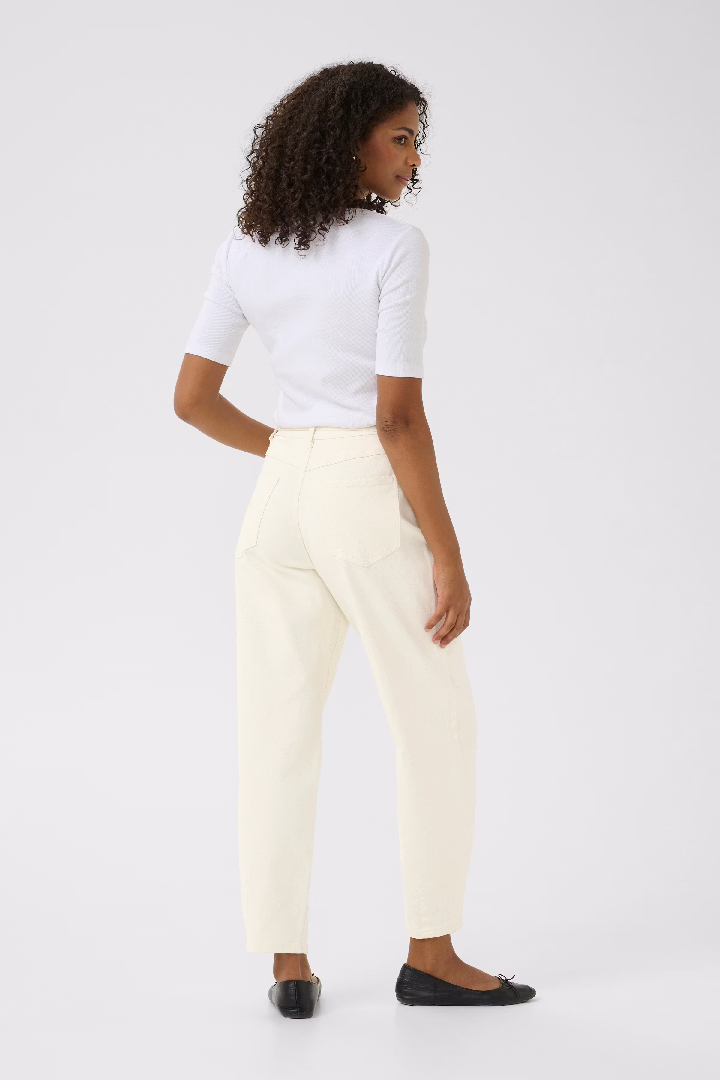 KAwhitney Jeans LOOKBOOK BACK 10552393-107724