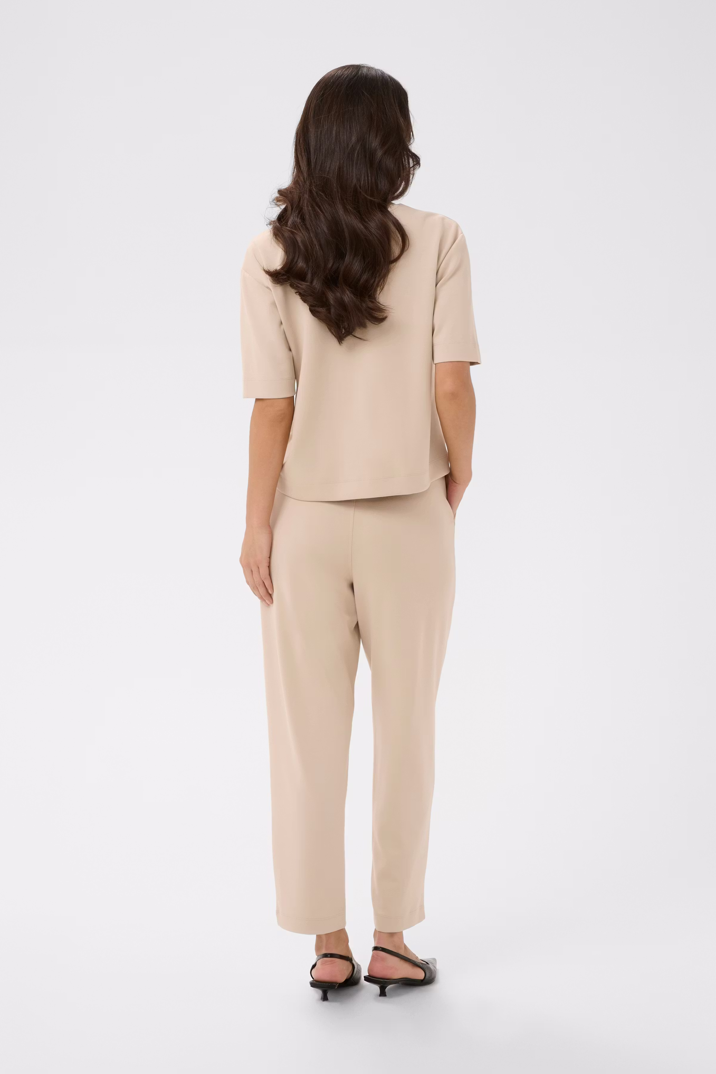 KAannie T-shirt LOOKBOOK BACK 10511809-151305