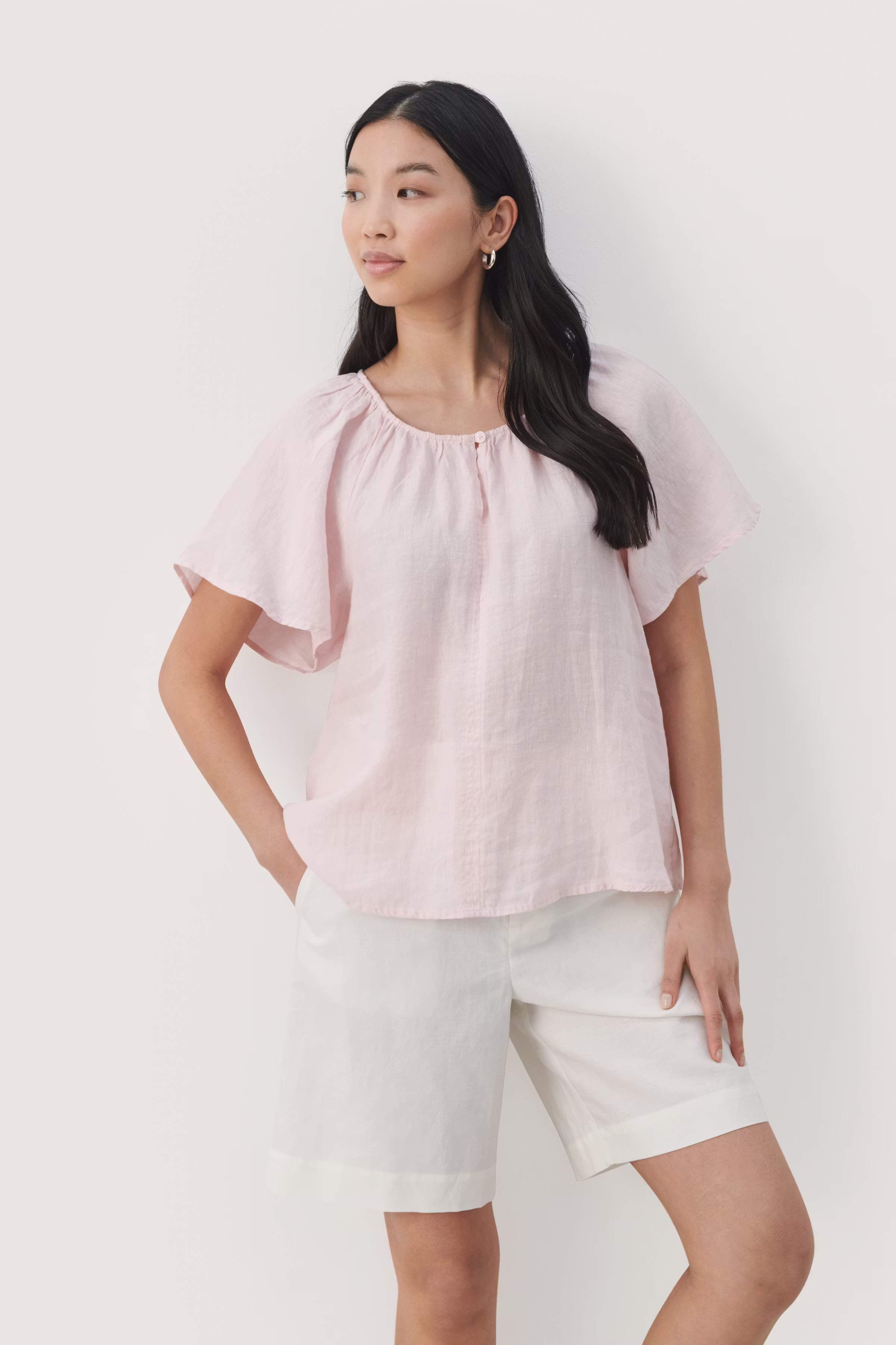 GeorgianaPW Linneblus LOOKBOOK FRONT 30308594-132004