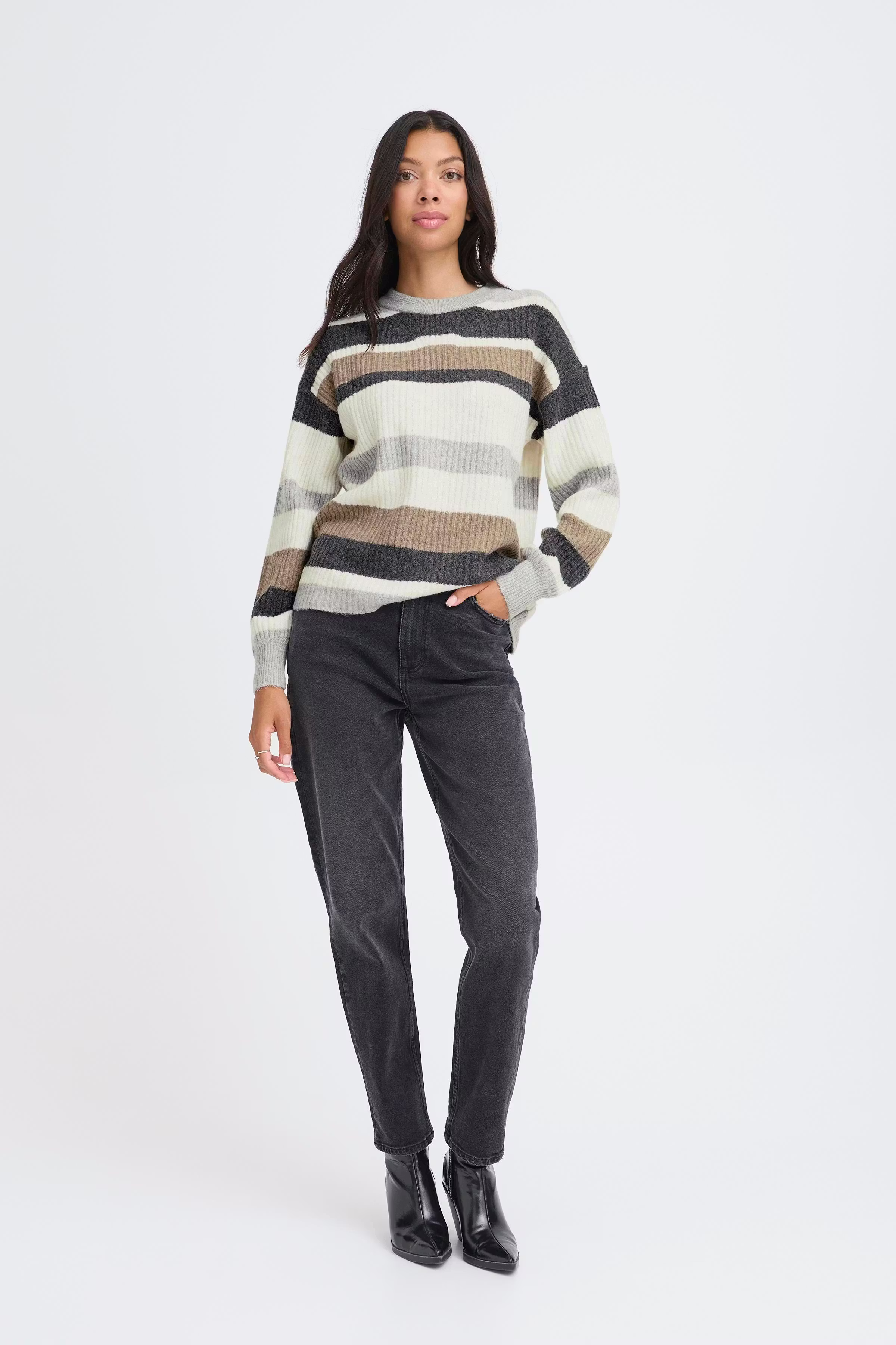 BYONEMA Pullover LOOKBOOK FRONT 20813898-900005522