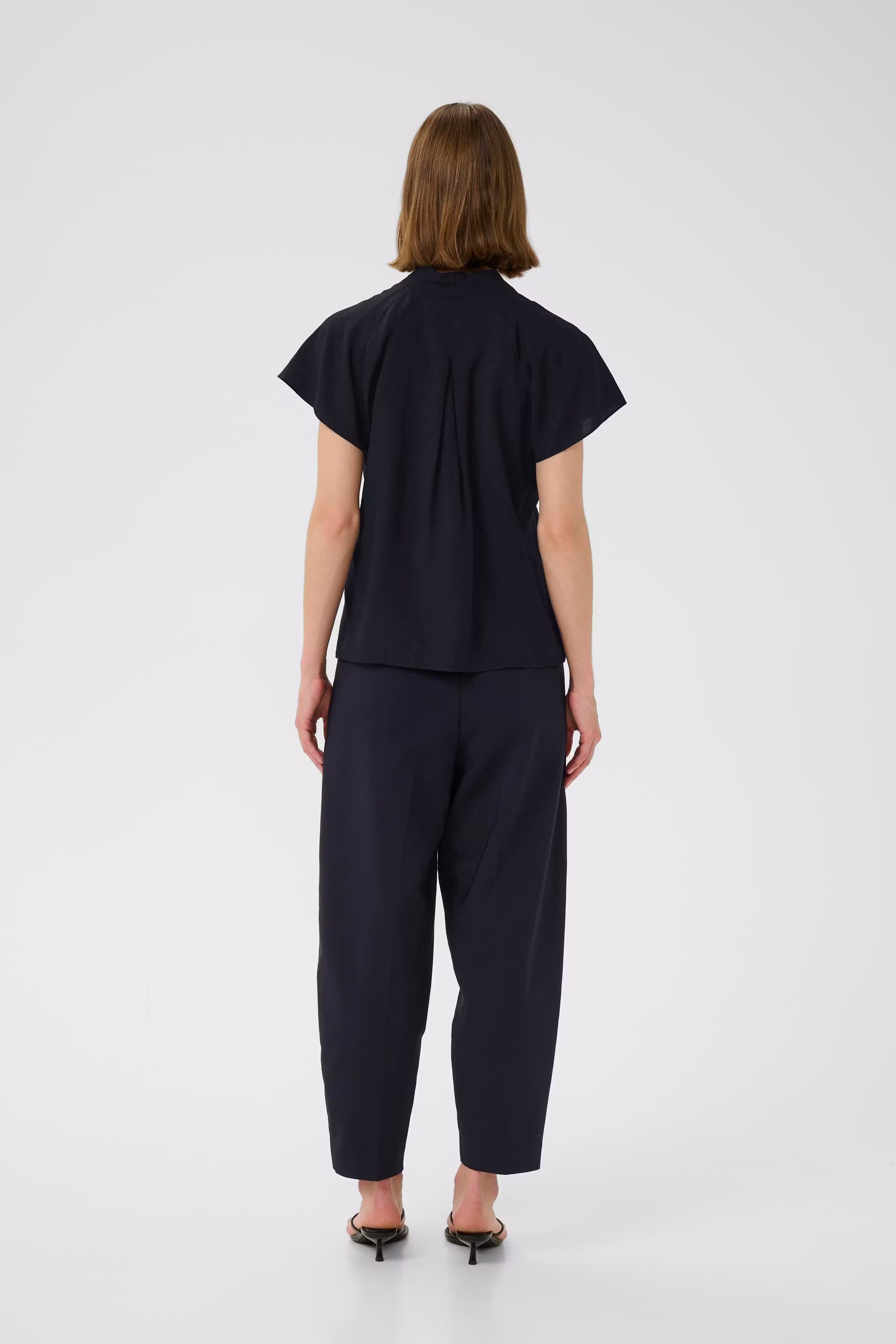 AdeliaIW Top LOOKBOOK BACK 30110911-300005