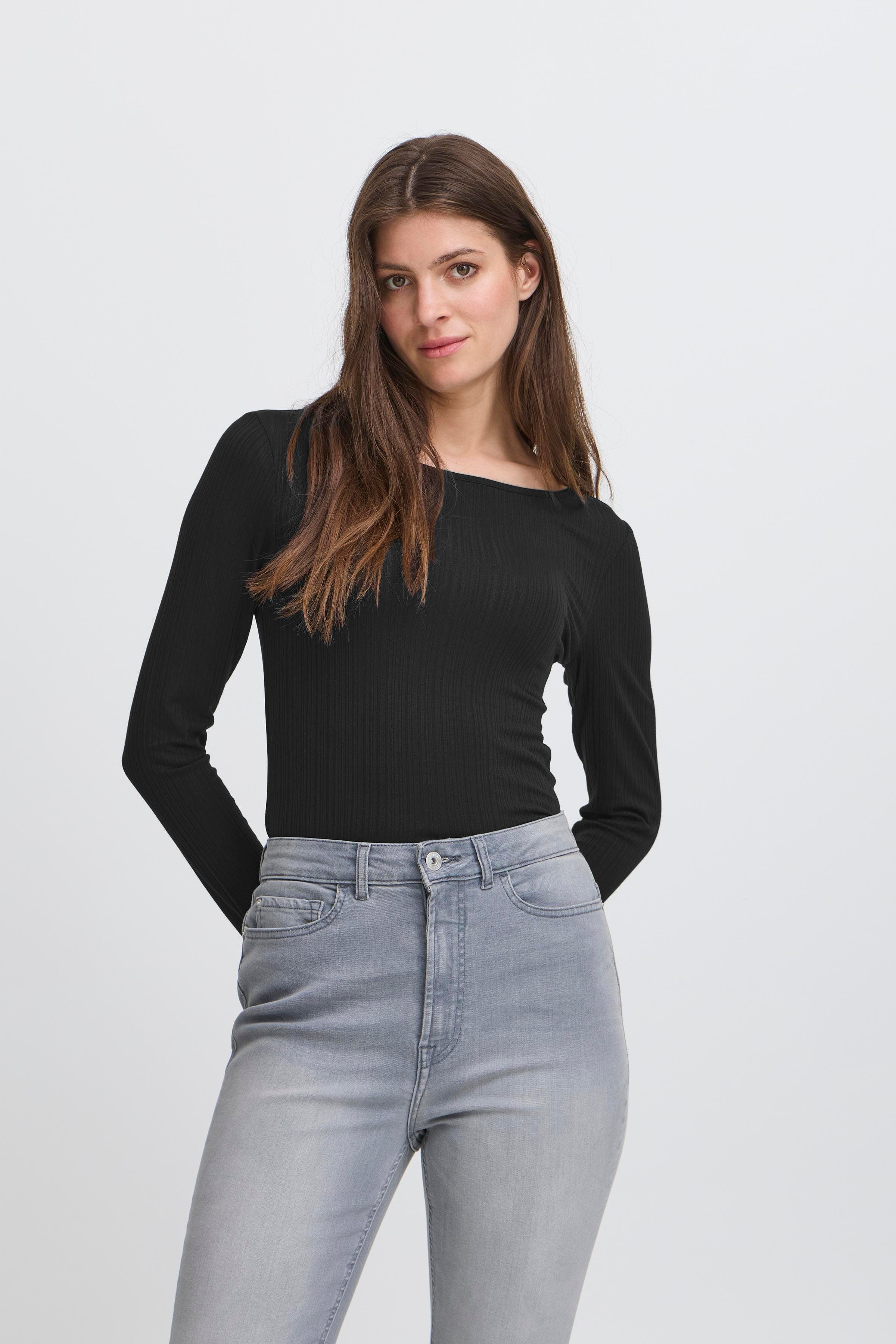 IHCELLA Langærmet T-shirt LOOKBOOK FRONT 20122819-194008