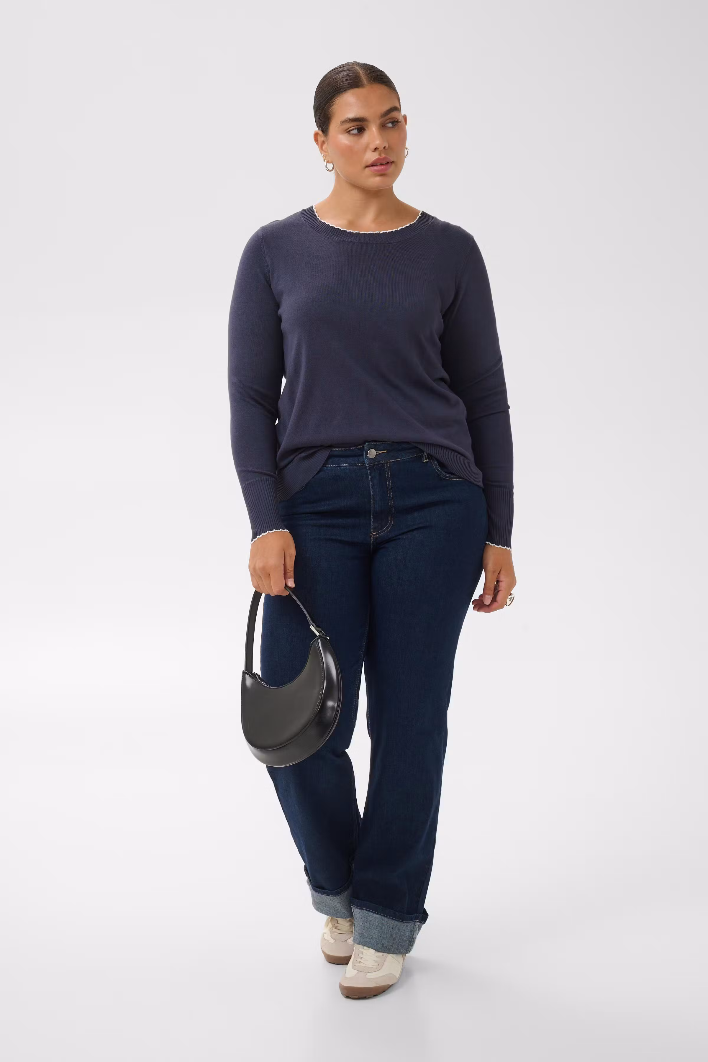 KClizzy Pullover LOOKBOOK FRONT 10584593-193927
