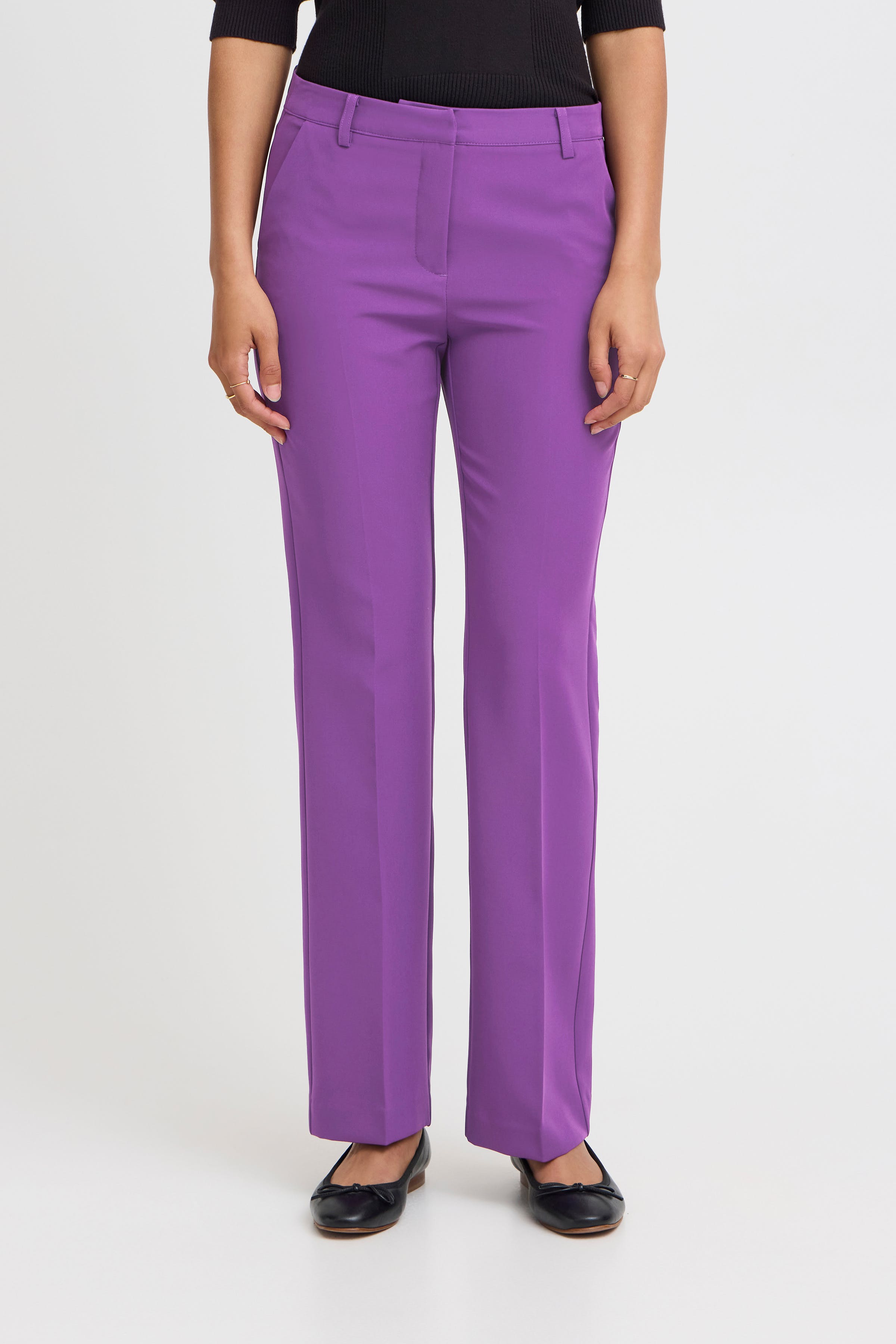 IHLEXI Trousers LOOKBOOK FRONT 20111211-193528