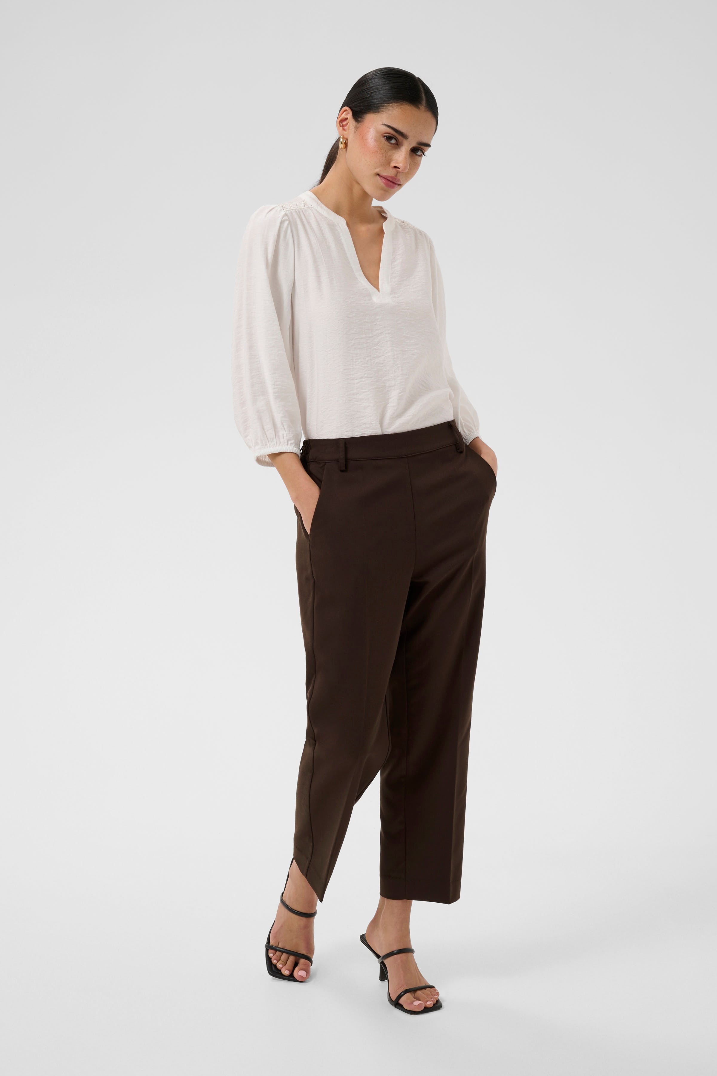 KASAKURA Trousers LOOKBOOK FRONT 10506127-190915