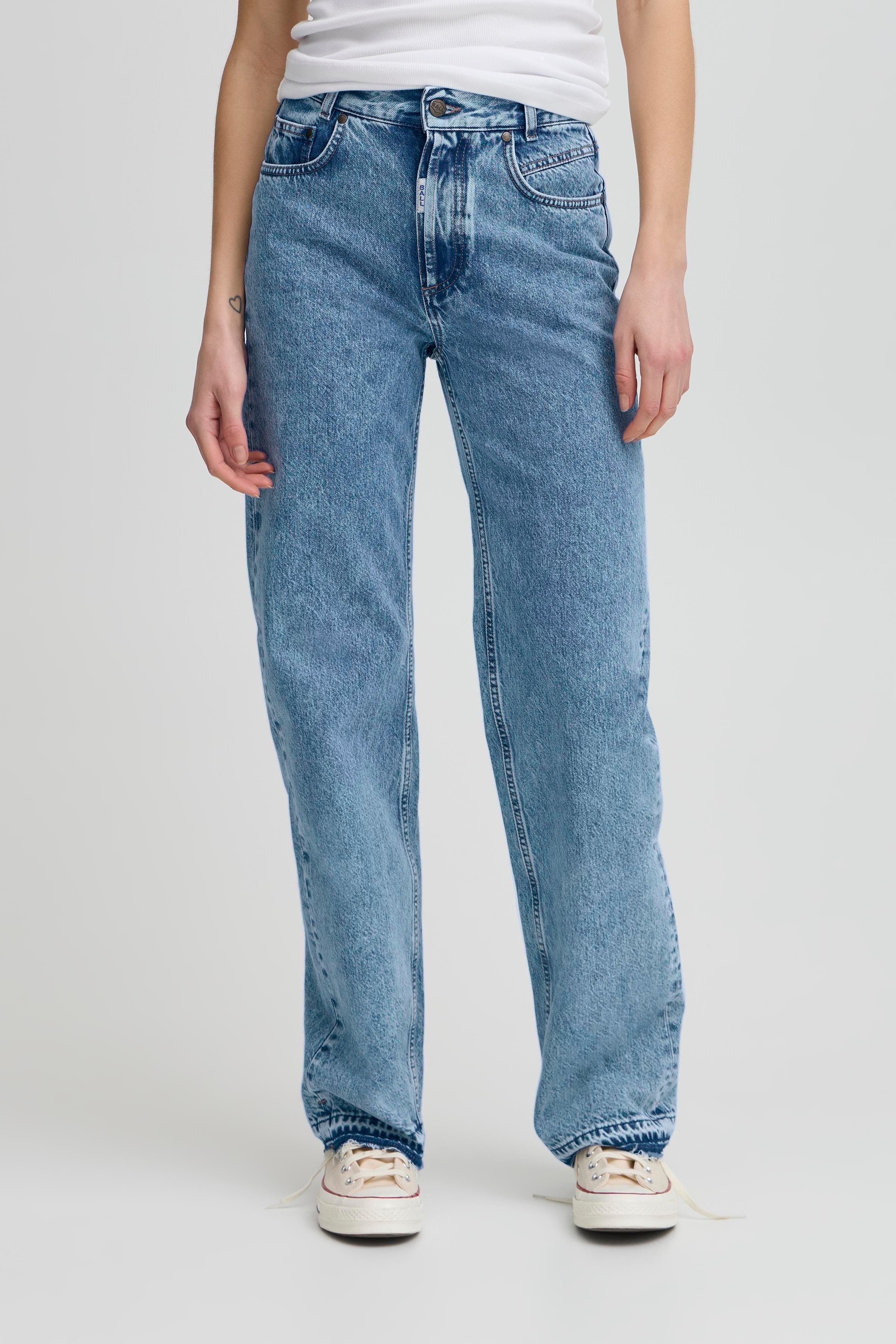 BASERENA Jeans LOOKBOOK FRONT 50405081-204028