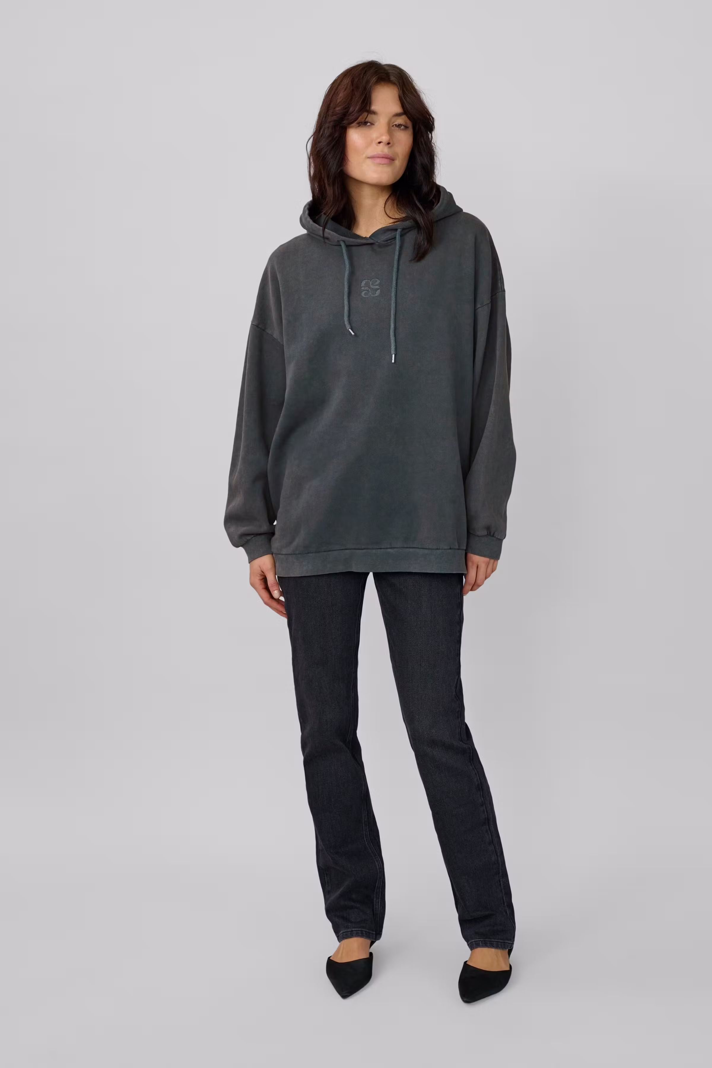 14 THE ENZO LOGO HOODIE LOOKBOOK FRONT 10704896-100089