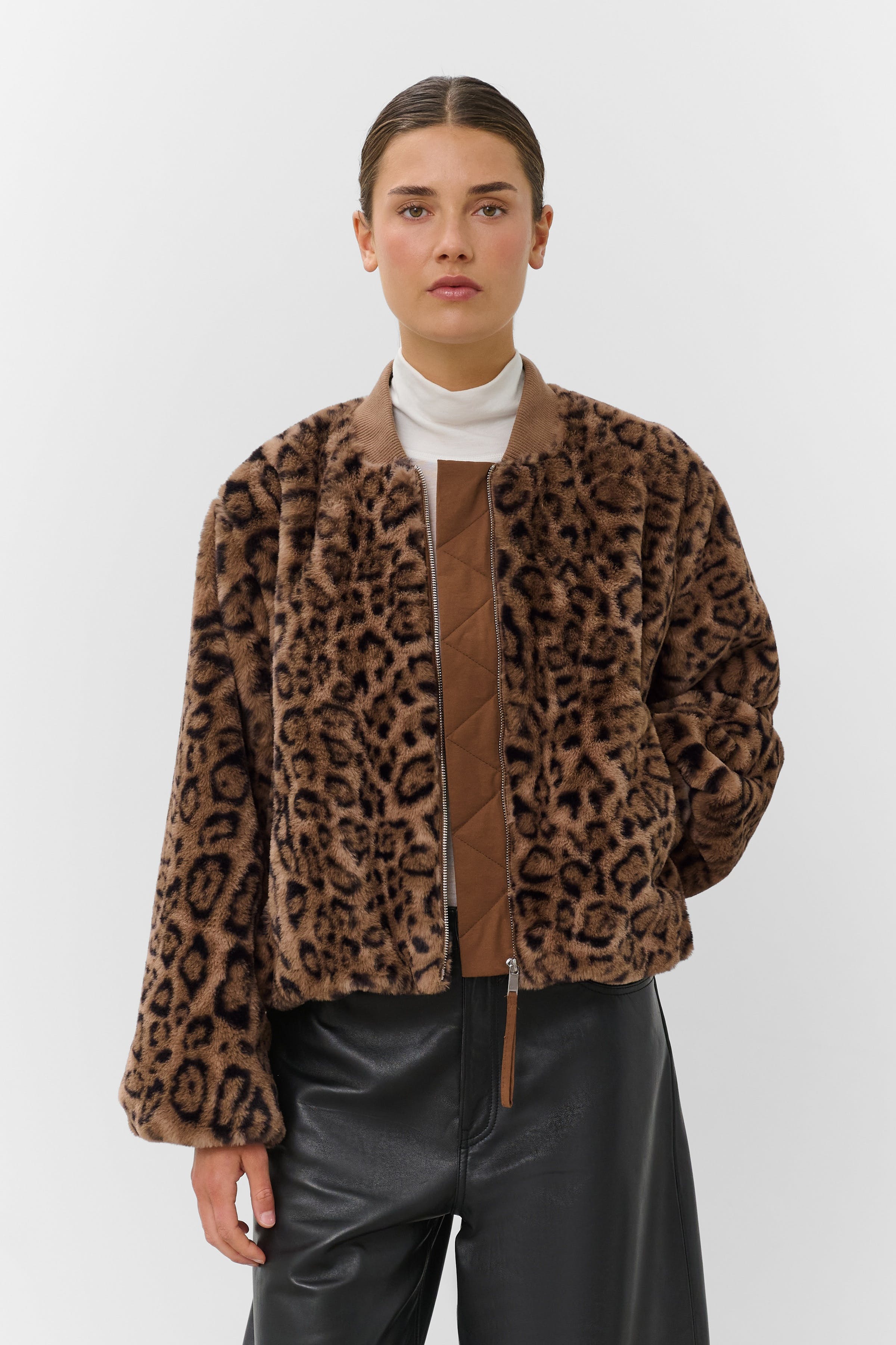 SLLeona Oberbekleidung LOOKBOOK FRONT 30409649-305404