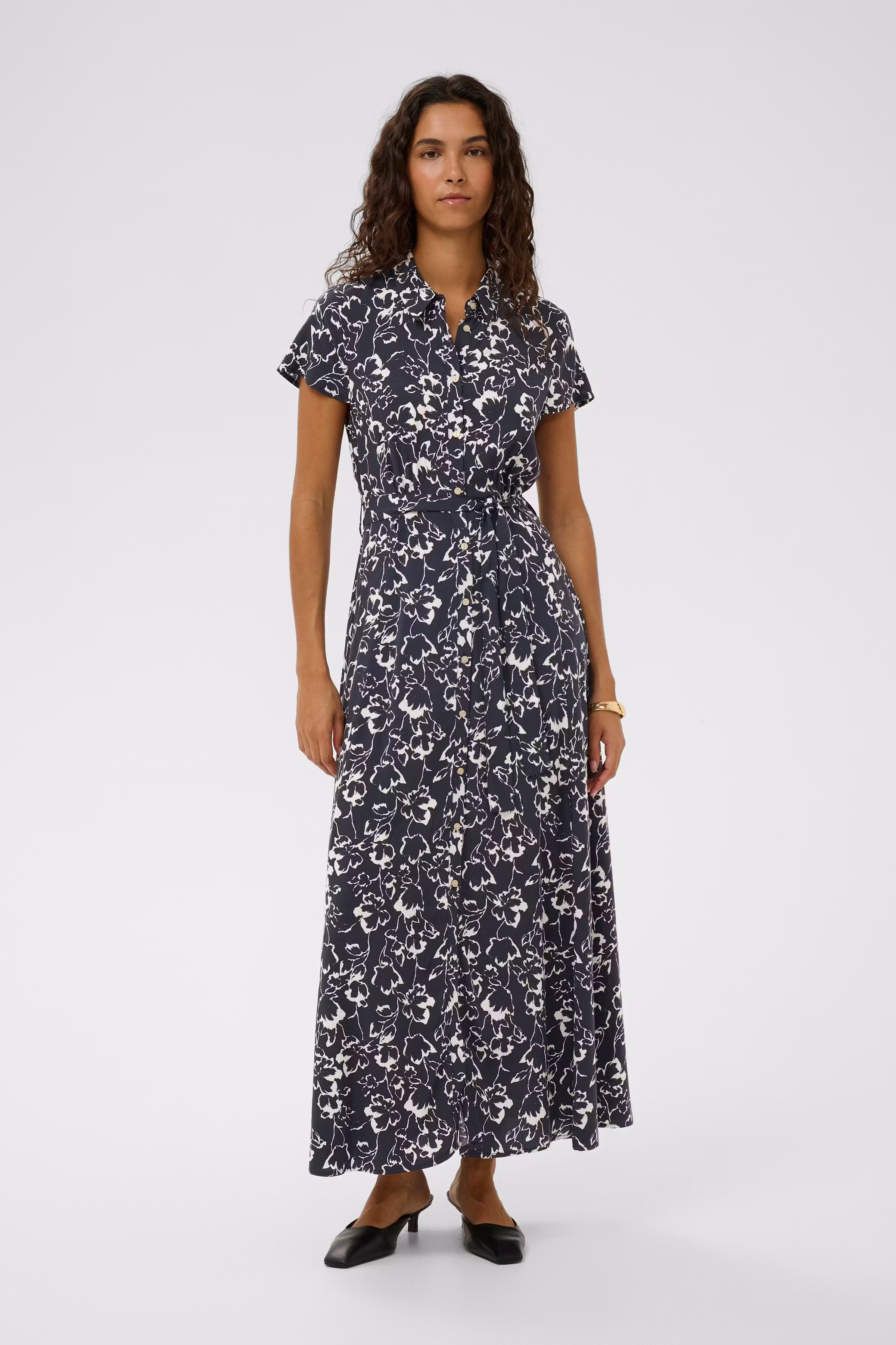SLArjana Kleid LOOKBOOK FRONT 30404807-304815